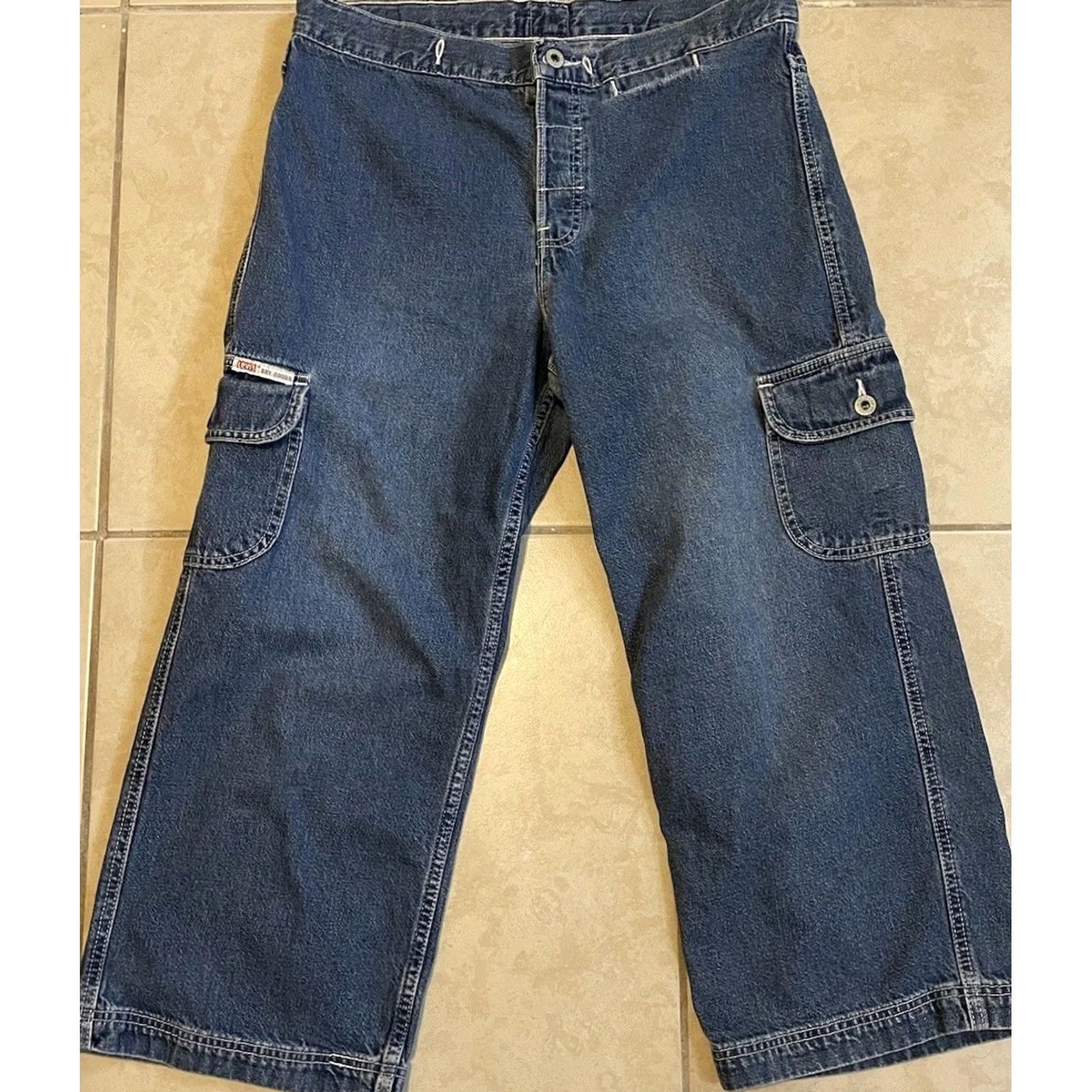 Vintage VINTAGE Levis Baggy Cargo Capri Jeans 33 24 Women Blue Big Pockets Striped 90s Y2K Retro Hip Hop Punk Logo Jeans Mens Womens Boys Girls Size 24" / US 00 / IT 34 - 2 Thumbnail