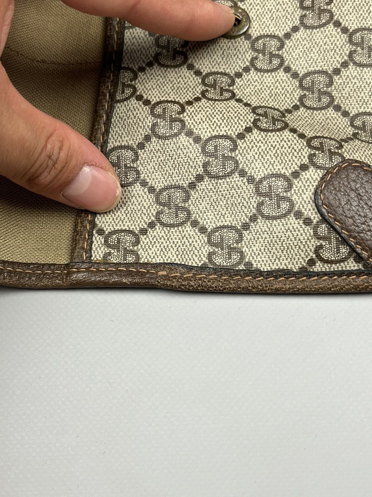 Gucci Vintage GUCCI Monogram Leather Clutch Wallet Bag Size ONE SIZE - 10 Thumbnail