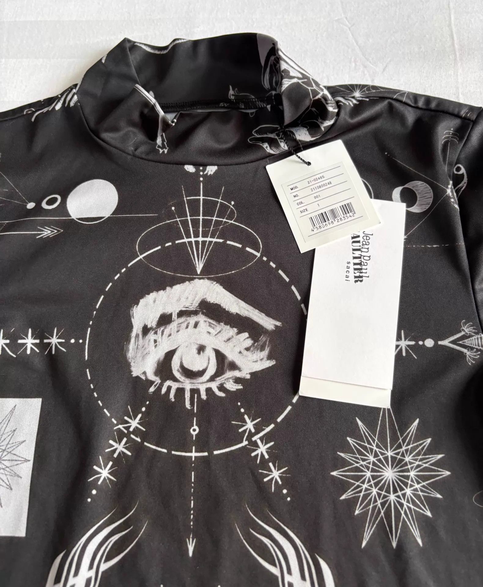 Jean Paul Gaultier Jean Paul Gaultier Sacai Tattoo Print Fitted Top 1 NWT Size S / US 4 / IT 40 - 7 Thumbnail