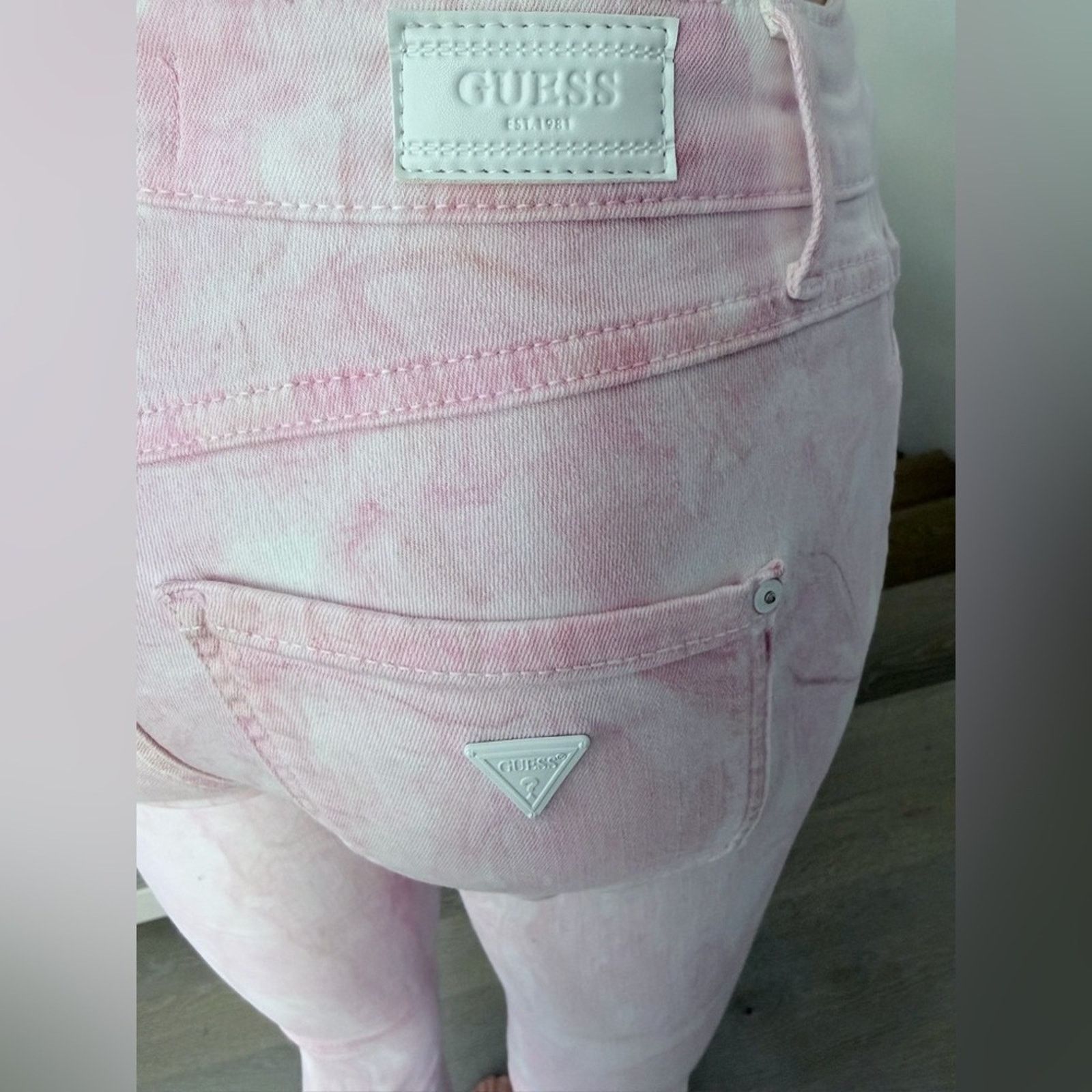 Guess Guess 1981 Y2K Pink Tie-Dye Marble High Rise Jeans size 23 Size 23" - 6 Thumbnail