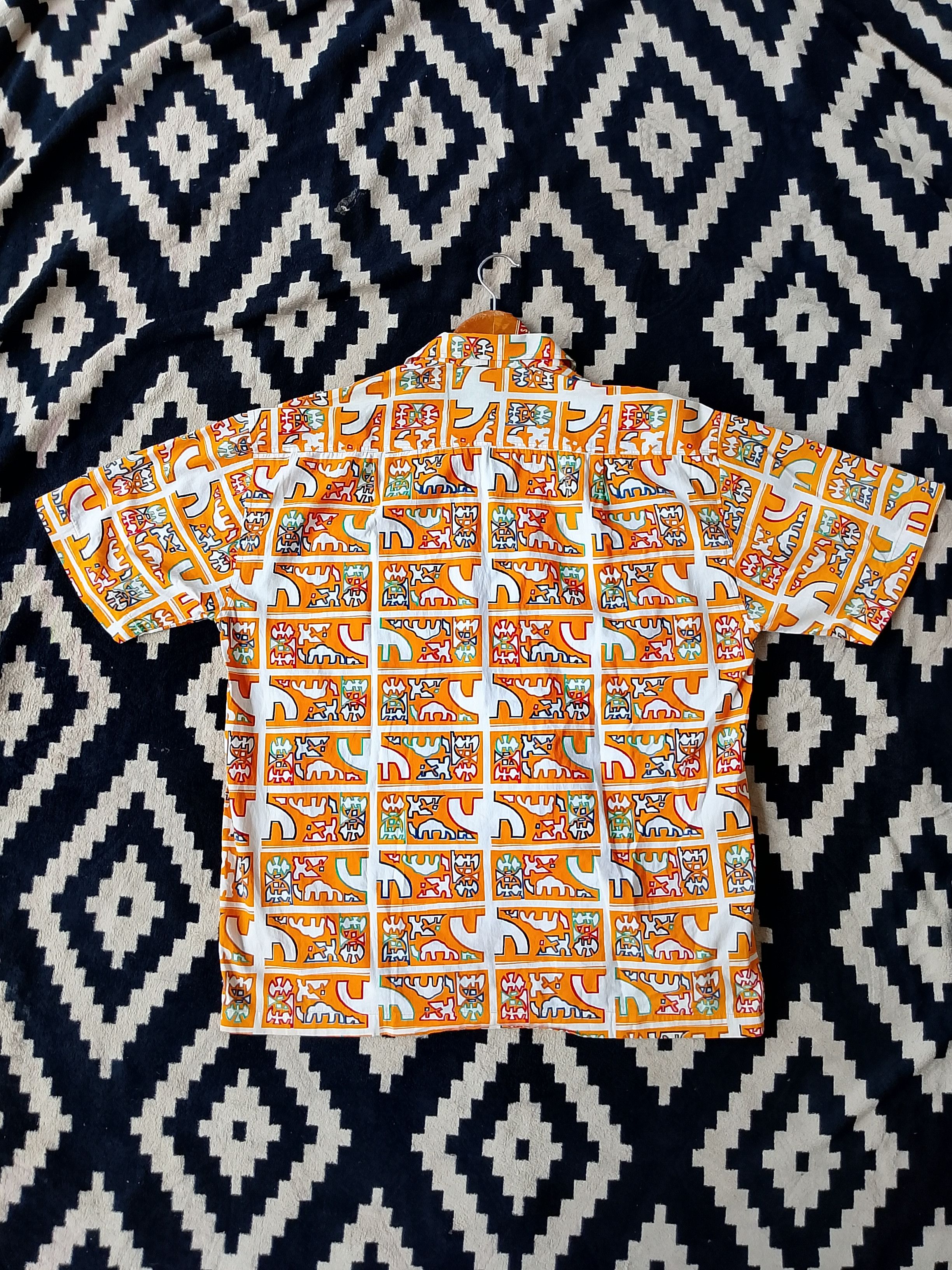 Benetton Vintage Benetton Abstract Pattern Long Sleeve Shirt Size US L / EU 52-54 / 3 - 8 Thumbnail