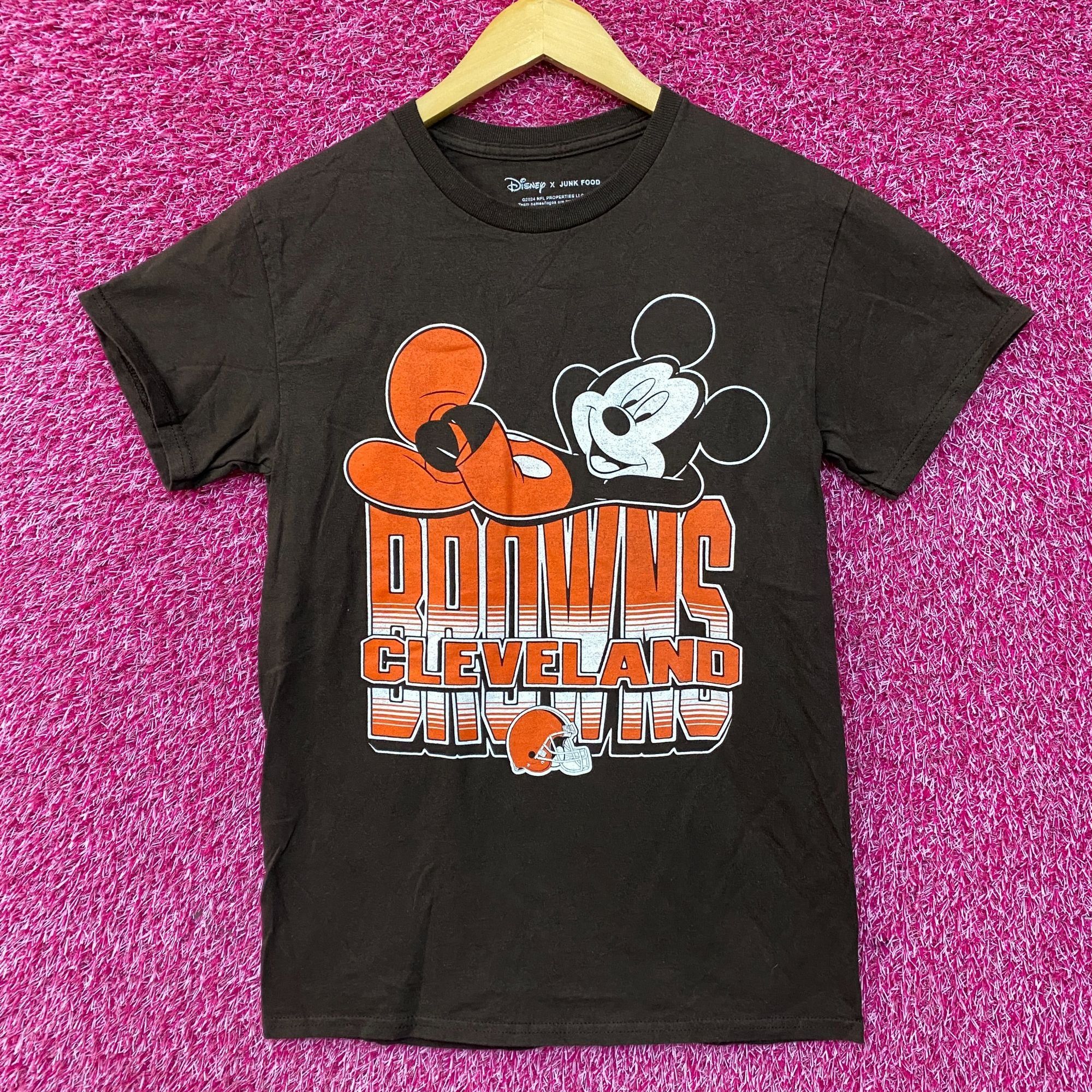 Disney Junk Food x NFL Disney Mickey Mouse Kick Back Browns Clevela Size US XS / EU 42 / 0 - 1 Thumbnail