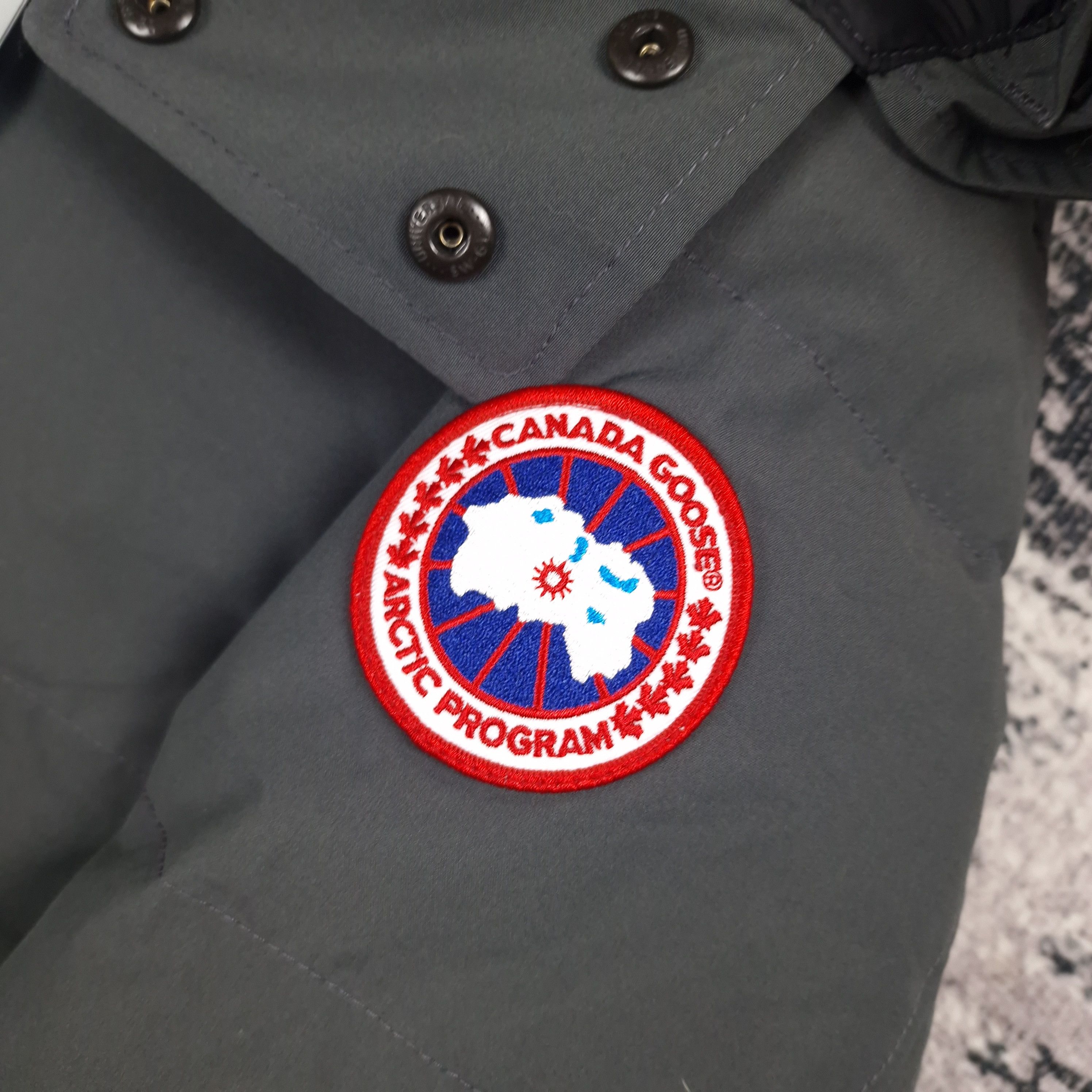 Canada Goose Canada Goose Wyndham Parka | Graphite | With Tags | Medium Size US M / EU 48-50 / 2 - 5 Thumbnail