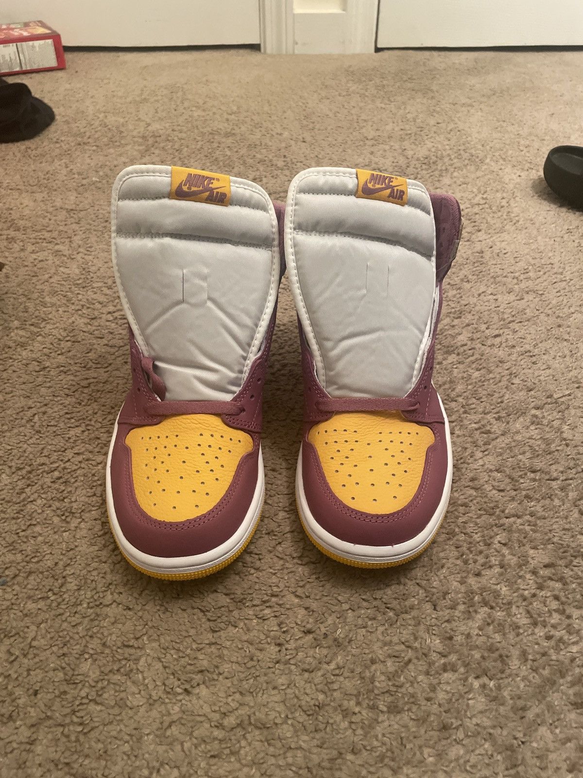 Jordan Brand Jordans Size US 8 / EU 41 - 6 Thumbnail