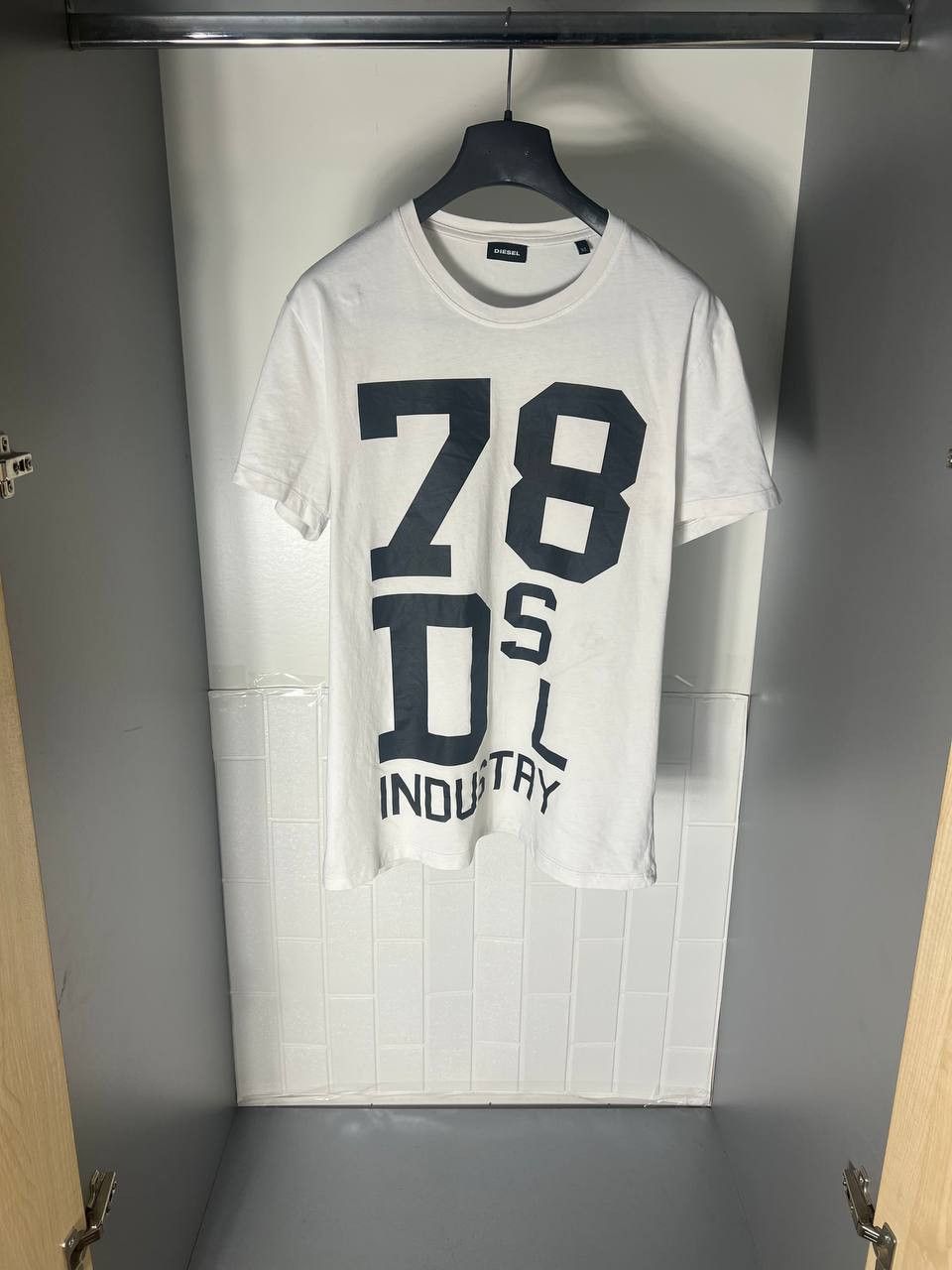 Diesel VINTAGE DIESEL INDUSTRY DENIM DIVISION T-SHIRT Y2K Size US XL / EU 56 / 4 - 1 Thumbnail