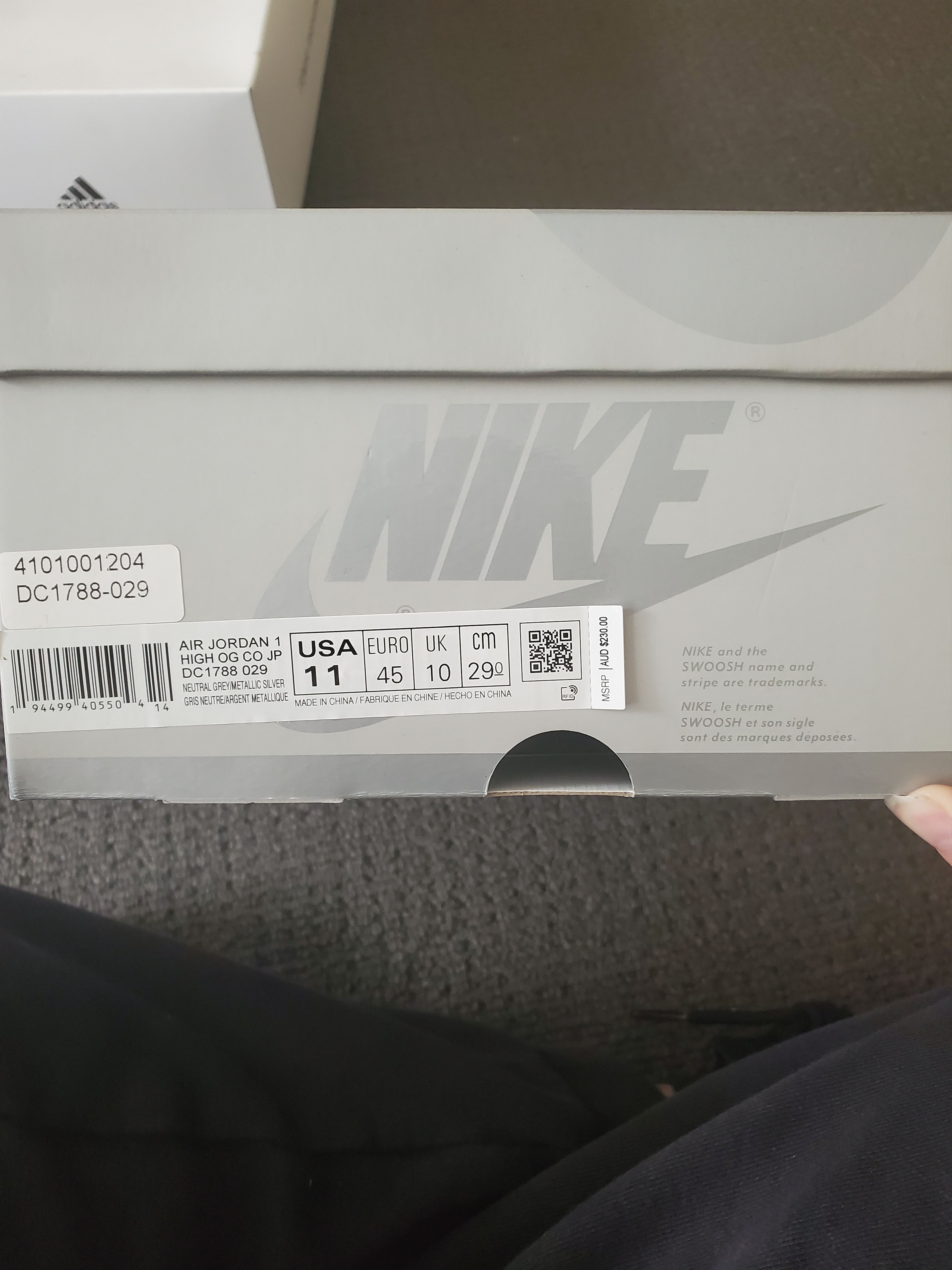 Jordan Brand × Nike Jordan 1 retro high og Japan Size US 11 / EU 44 - 8 Thumbnail