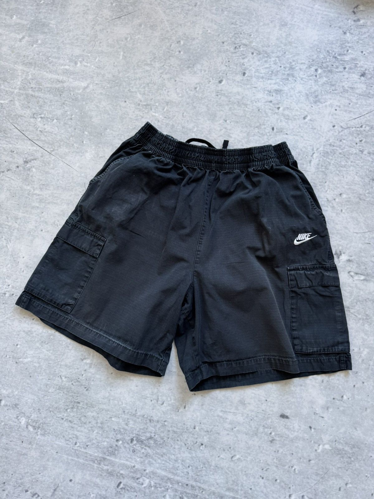 Nike Nike Woven cargo shorts utility Size US 34 / EU 50 - 1 Thumbnail