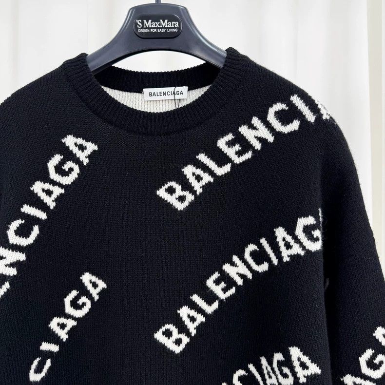 Balenciaga Balenciaga Black bullet screen full of knitted sweaters Size US S / EU 44-46 / 1 - 3 Thumbnail