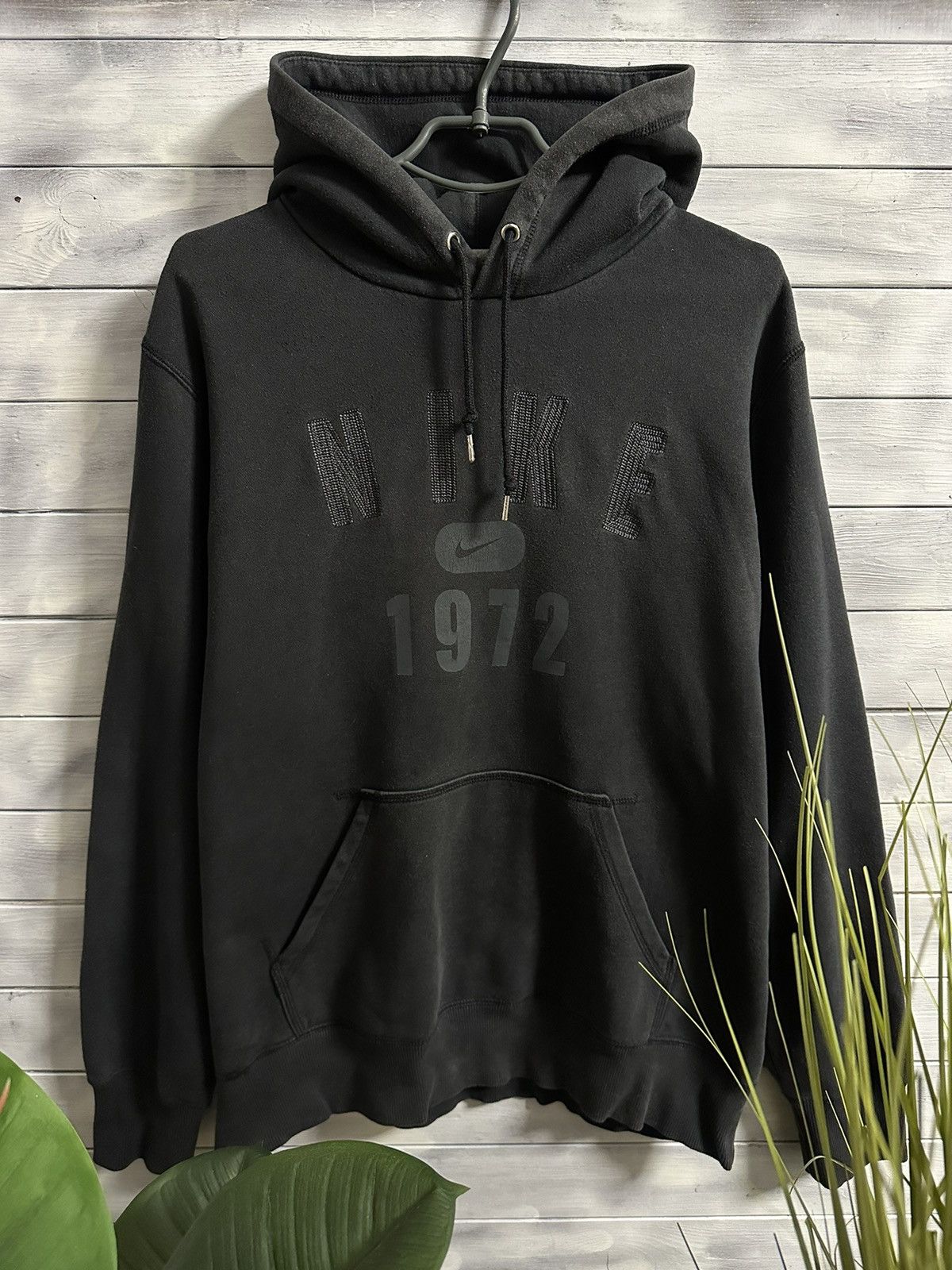 Nike Rare Vintage Hoodie Nike Small Swoosh Centr Logo Drill. Size US XL / EU 56 / 4 - 1 Thumbnail