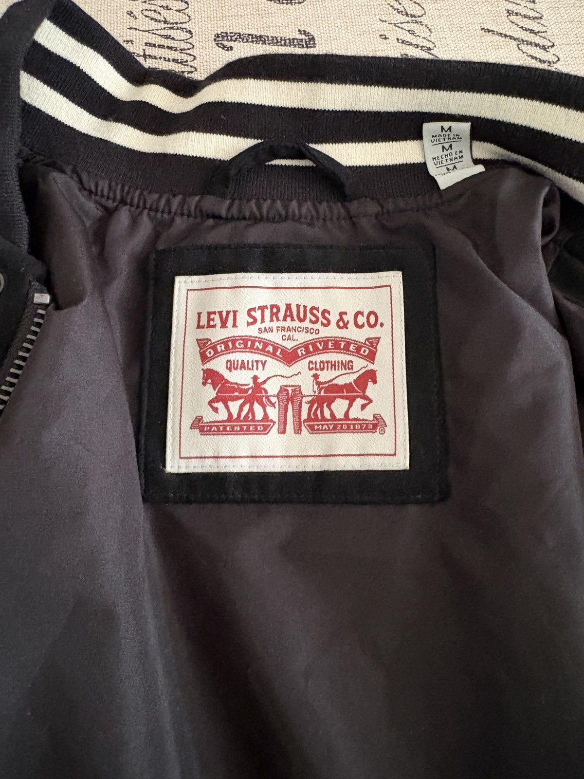 Levi's Levi bomber varsity jacket sz M Size US L / EU 52-54 / 3 - 4 Thumbnail
