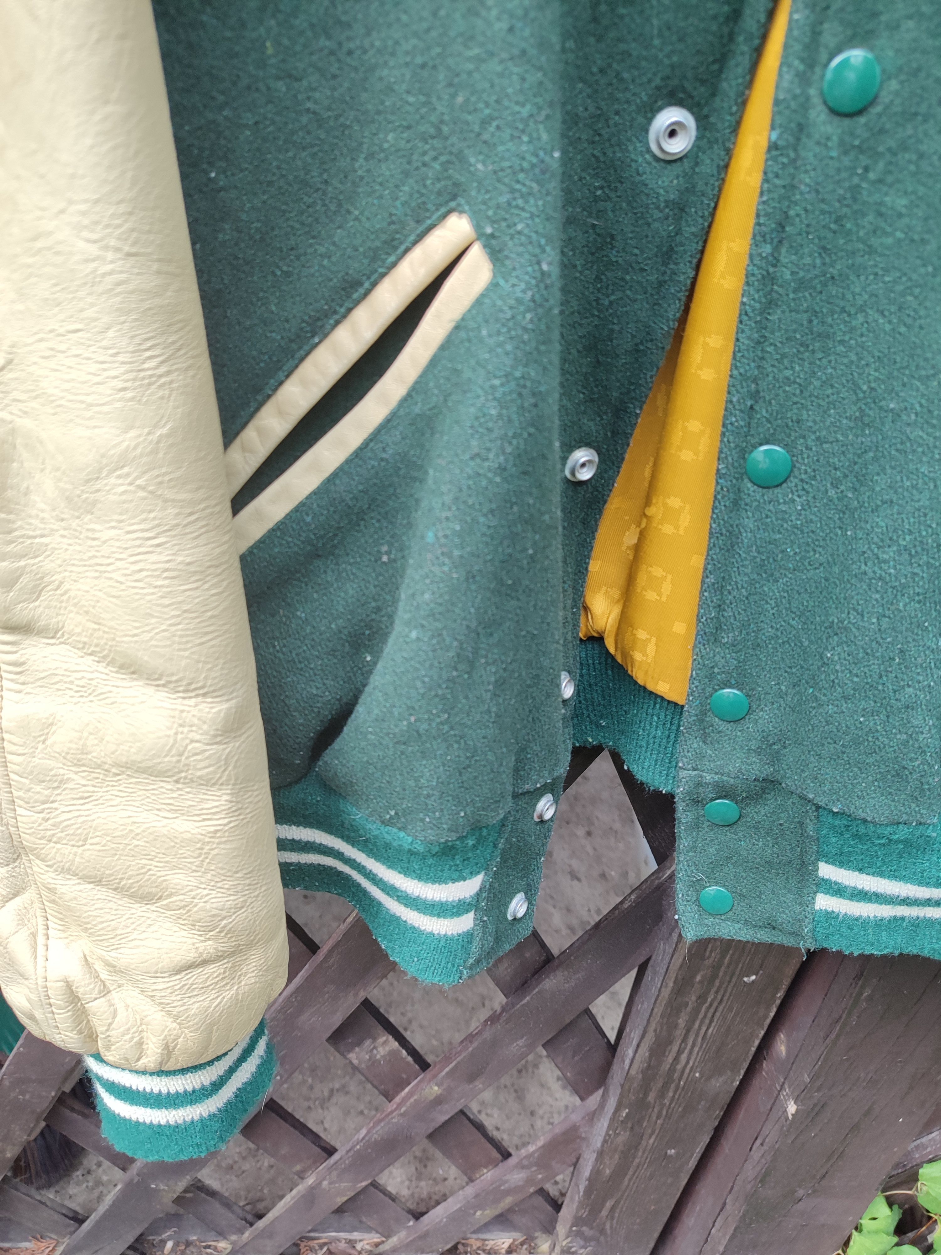 Vintage 70s Varsity jacket bottle green Size US L / EU 52-54 / 3 - 8 Thumbnail