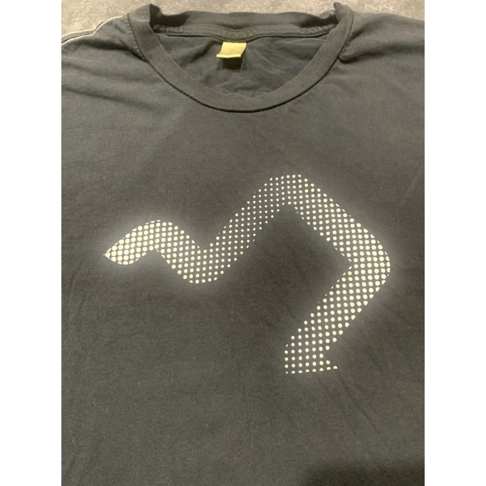 Vintage VINTAGE Alternative Athletics T-Shirt Men's Large Black Hebrews 12:1 Christian Casual Size US L / EU 52-54 / 3 - 7 Thumbnail