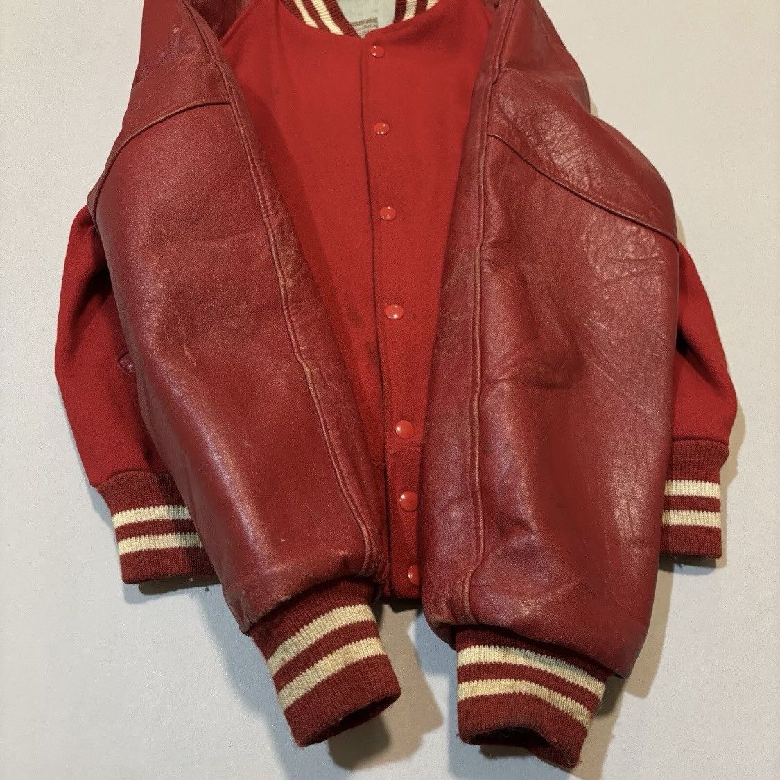 Vintage 50s 60s True Vintage Varsity Jacket Red Horseshoe Brand Sz L Size US L / EU 52-54 / 3 - 10 Thumbnail