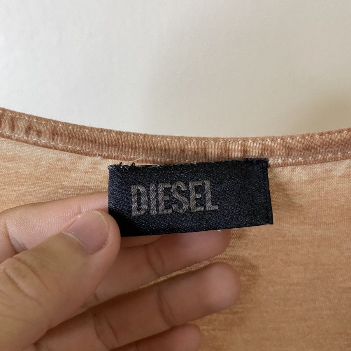 Diesel Vintage Y2K Diesel Beads Spell Out Avant Garde Women Ls Tee Size XS / US 0-2 / IT 36-38 - 3 Thumbnail