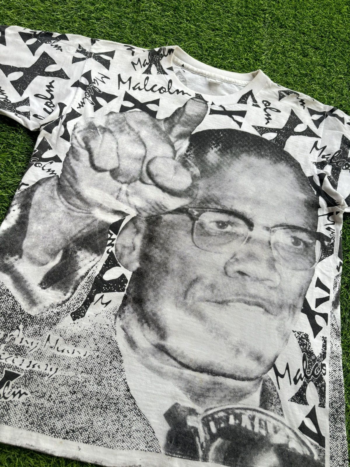 Band Tees Vintage 90's Malcom X All over Print Tshirt Size US L / EU 52-54 / 3 - 4 Thumbnail