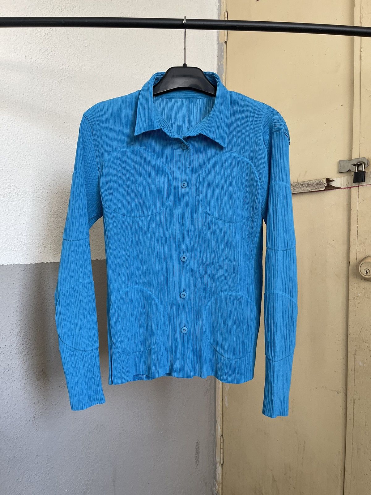 Issey Miyake × Pleats Please Issey Miyake Issey Miyake Pleated Button Up White Label Size M / US 6-8 / IT 42-44 - 1 Thumbnail