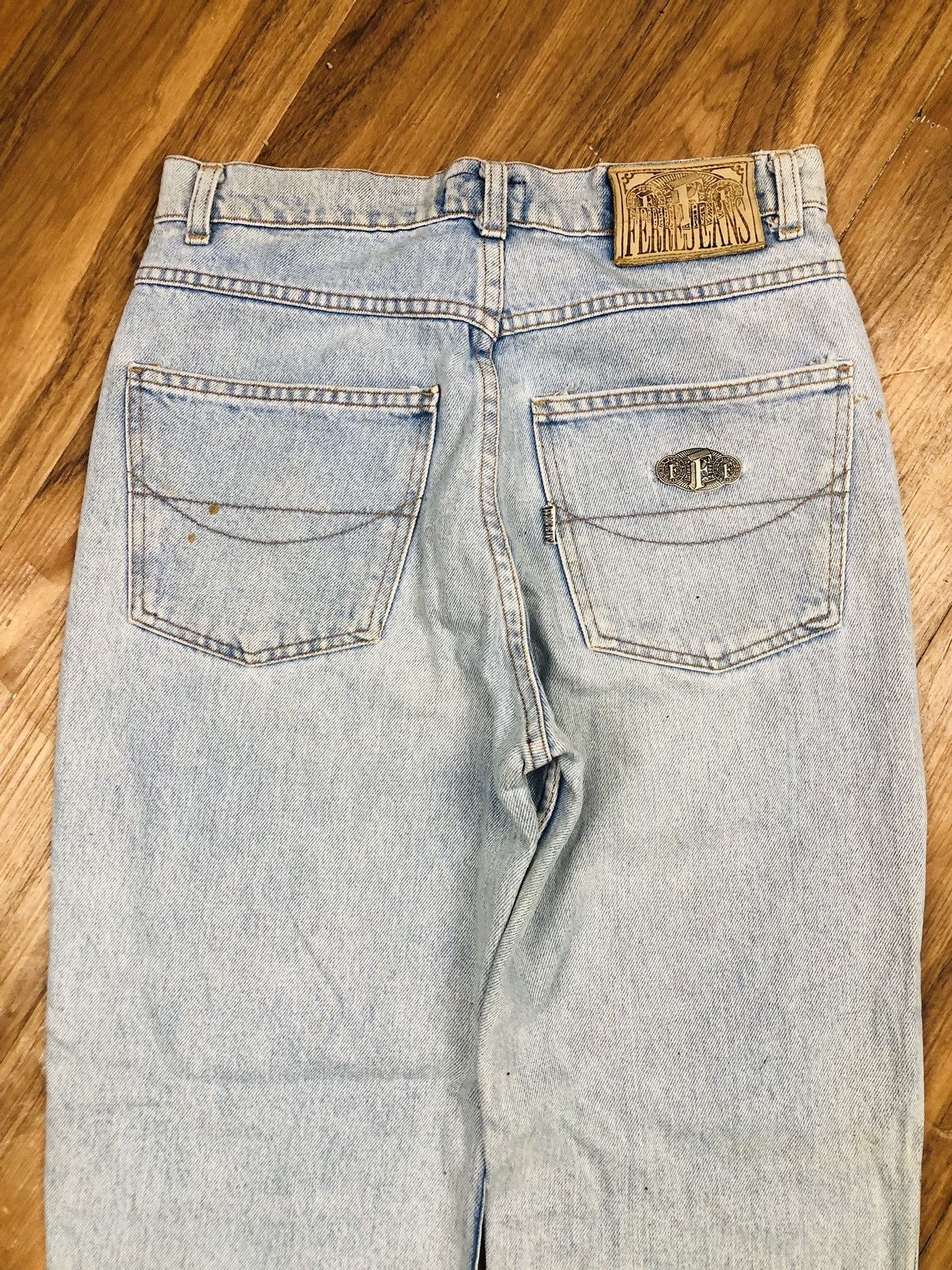 Ferre FERRE JEANS Vintage Light Wash 90s (37) Size US 31 - 11 Thumbnail
