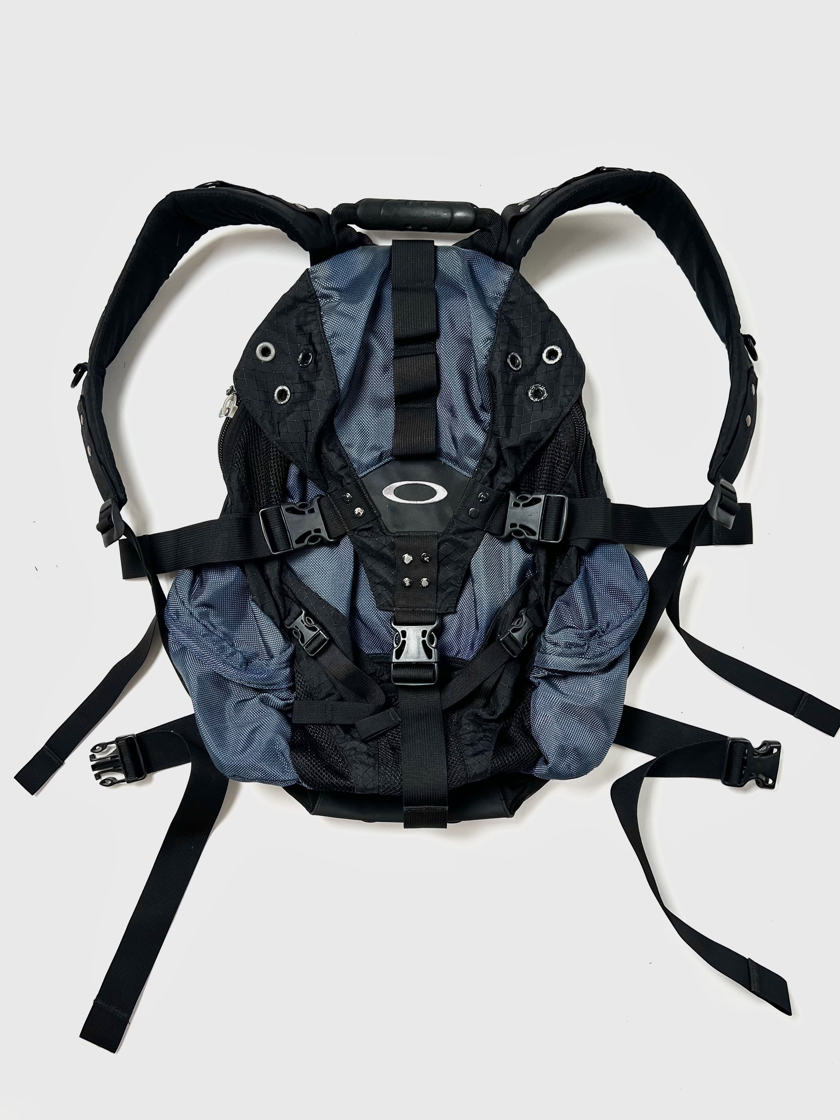Oakley × Vintage Oakley Mini Icon Backpack 1.0 Black - Y2K Bag
