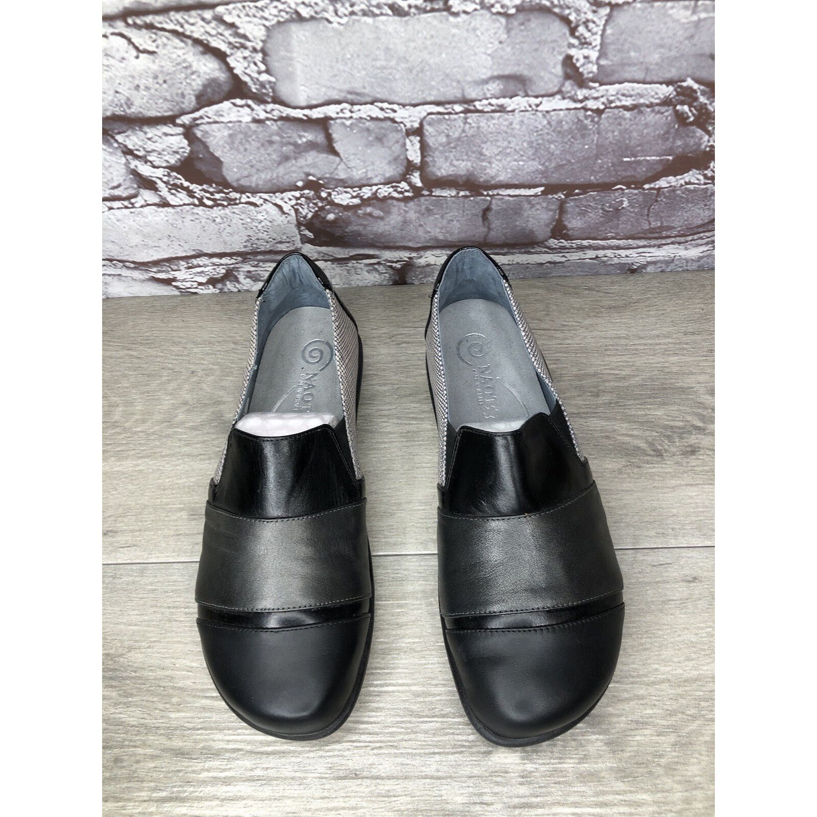 Other Naot Prescott Black Leather Grey Synthetic Comfort Casual Cl Size US 6 / IT 36 - 13 Thumbnail