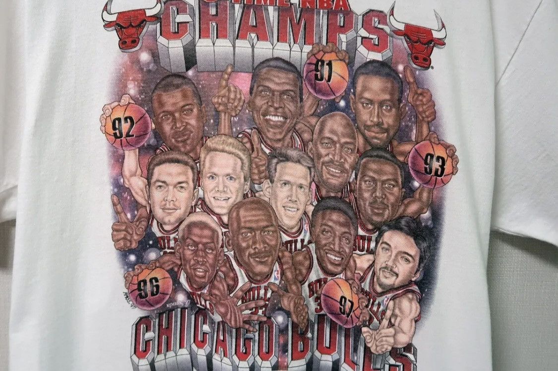vintag Pro Player Chicago Bulls 5 Time NBA Champs T Shirt