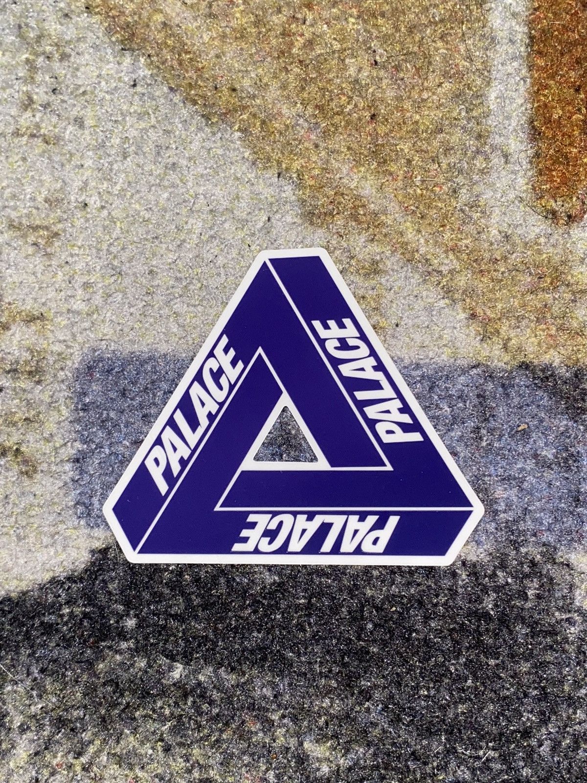 Palace Palace Exclusive Tri Ferg Sticker Size ONE SIZE - 1 Preview