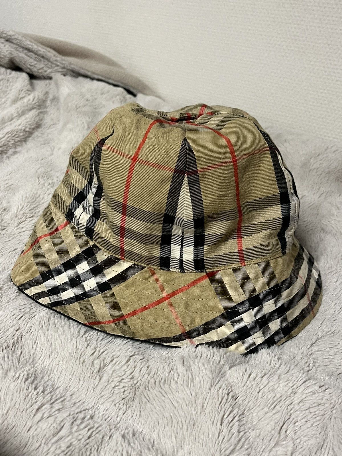 Burberry × Vintage Burberry Nova Check Reversible Bucket Hat Size ONE SIZE - 1 Thumbnail
