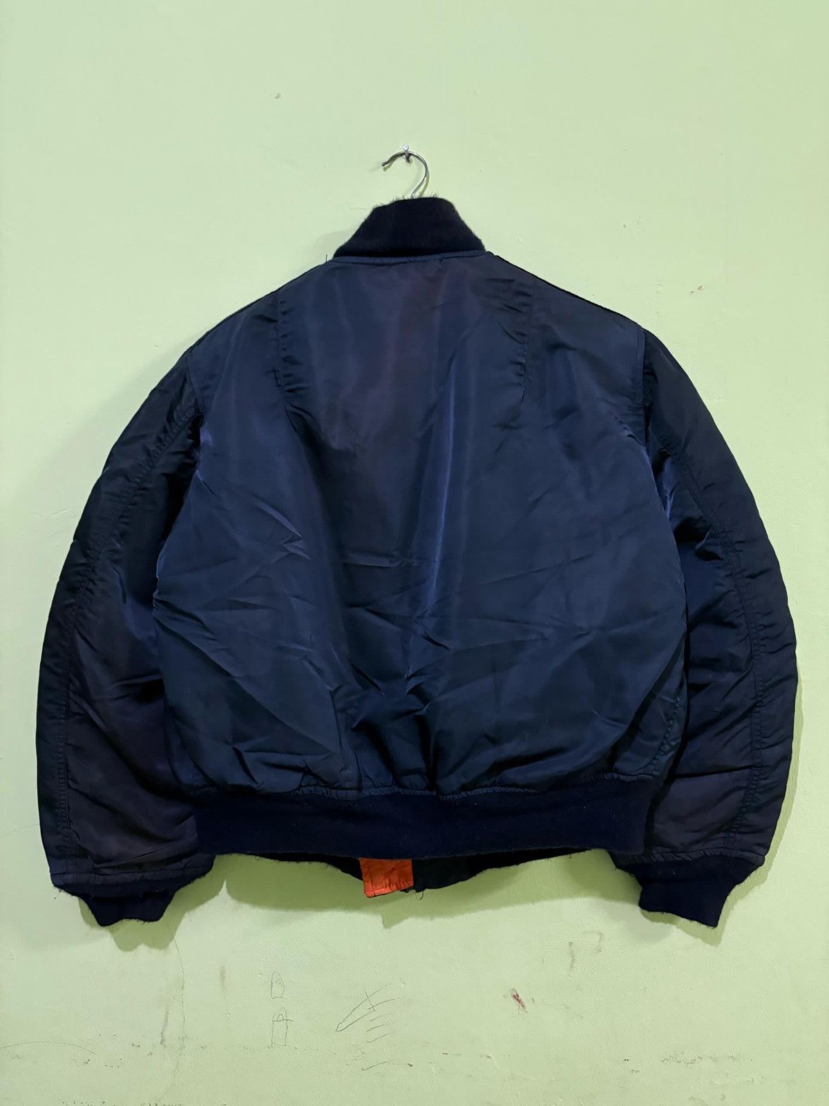 Alpha Industries × Vintage Vintage Alpha Industries MA-1 Flight Jacket Bomber Jacket Size US L / EU 52-54 / 3 - 7 Thumbnail