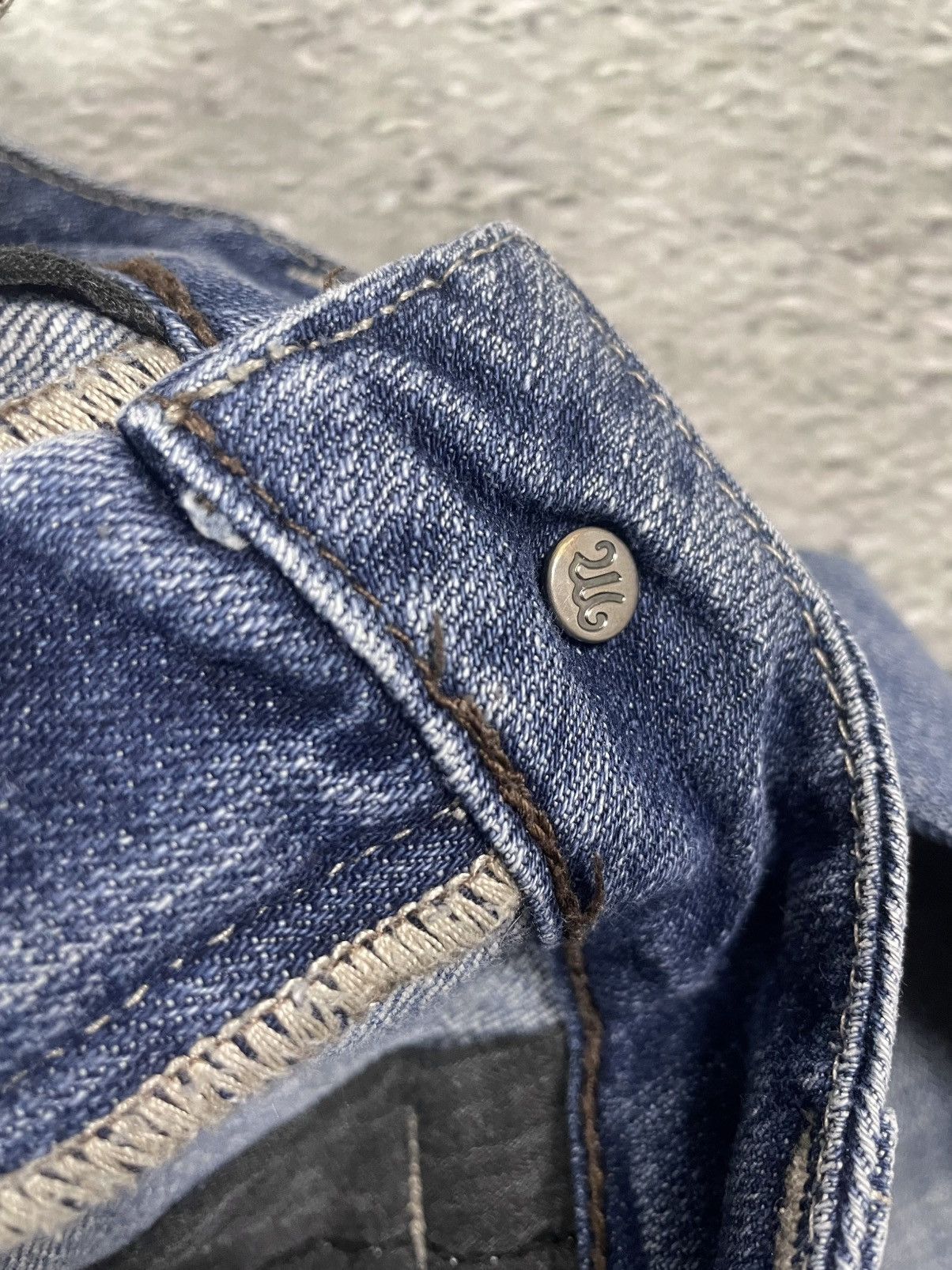 Miss Me Miss Me flared bootcut white stitching denim vintage y2k Size 24" / US 00 / IT 34 - 12 Thumbnail