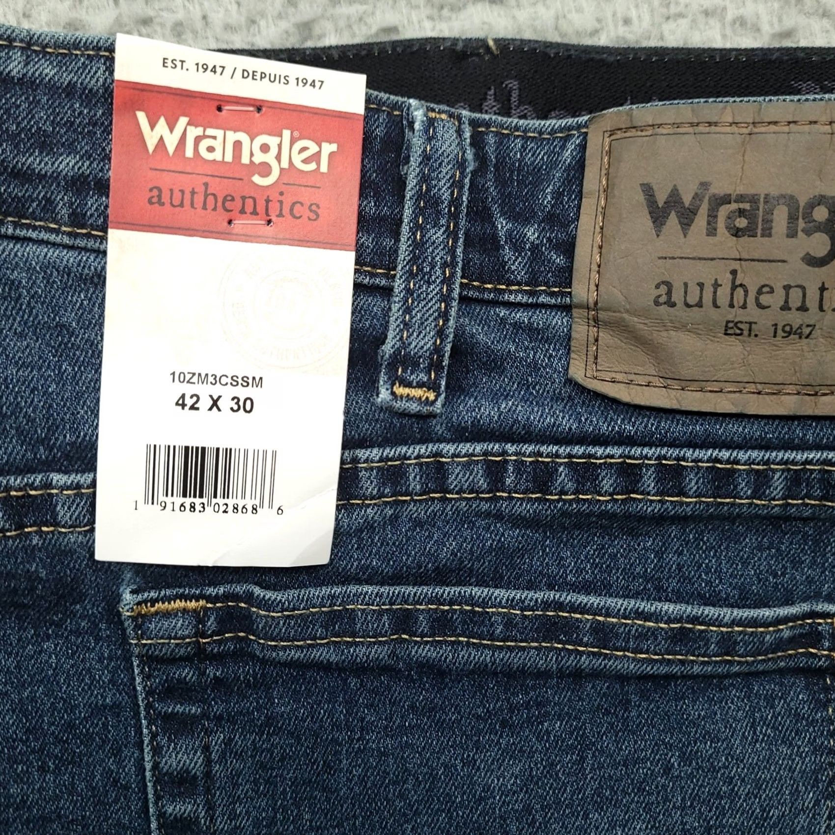 Wrangler Wrangler Authentics Jeans Mens 42x30 Blue Denim Relaxed Fit Pockets New with Tags Jeans Size US 42 / EU 58 - 2 Thumbnail
