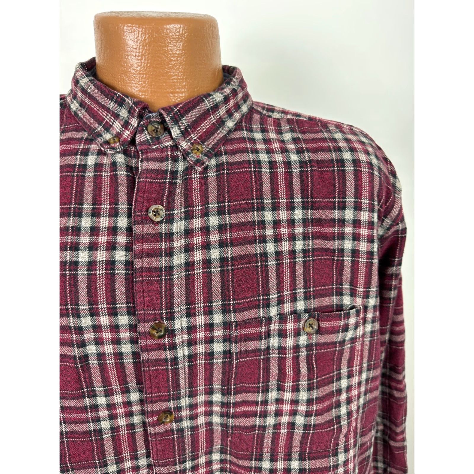 Vintage Woolrich Men XL Flannel Shirt Burgundy Plaid Midweight Cotton Outdoors Vintage-inspired Casual Dress Shirt Size US XL / EU 56 / 4 - 3 Thumbnail