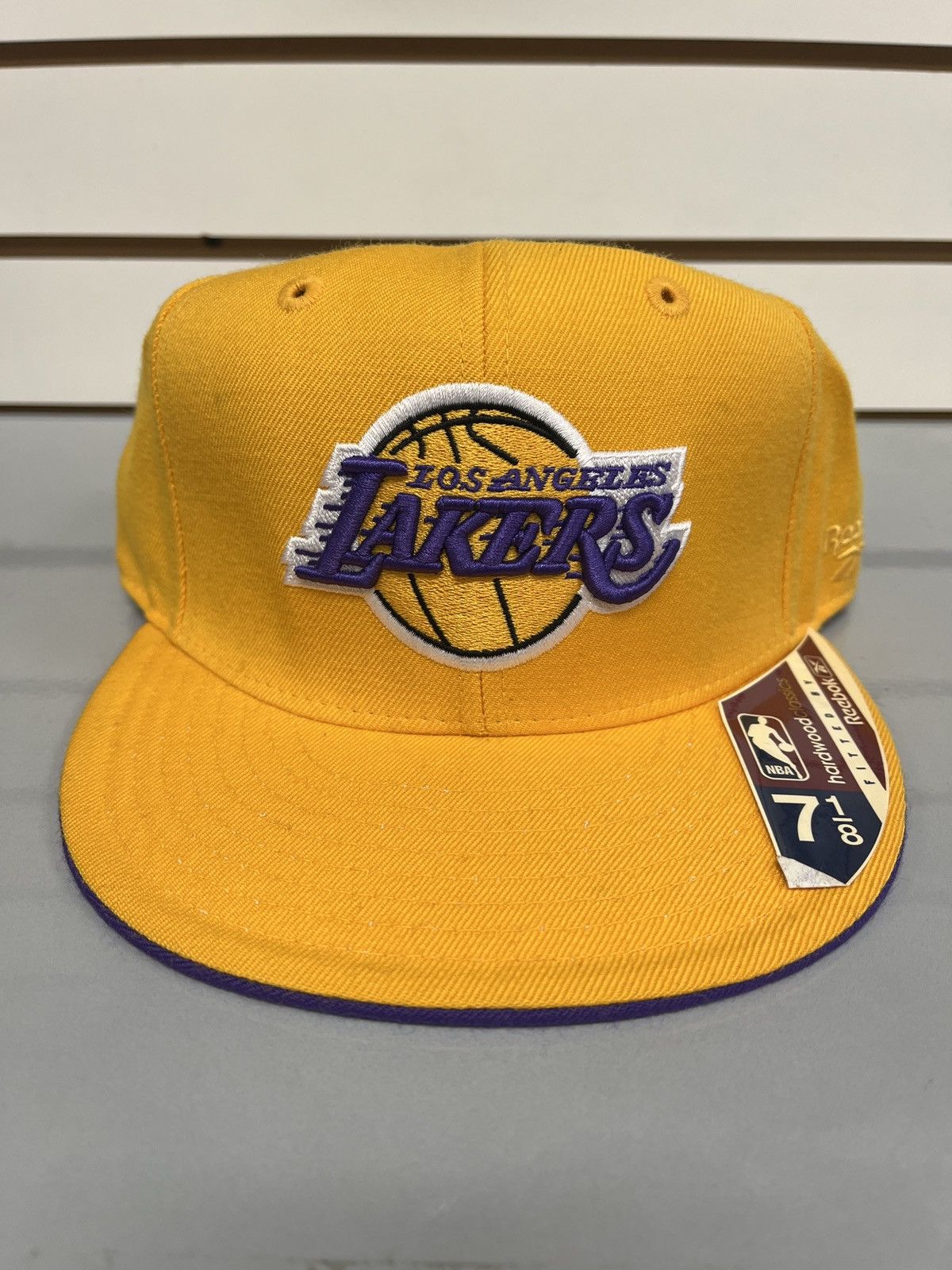 Reebok Lakers Reebok 7 1/8 yellow purple wool baseball cap Size ONE SIZE - 1 Thumbnail
