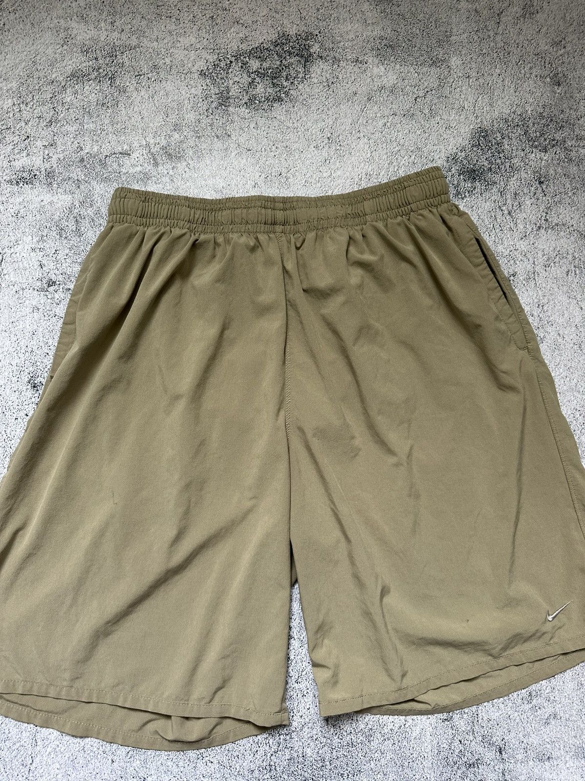 Nike Vintage Nike Shorts Beige Logo Fit Y2K Size US 34 / EU 50 - 7 Thumbnail