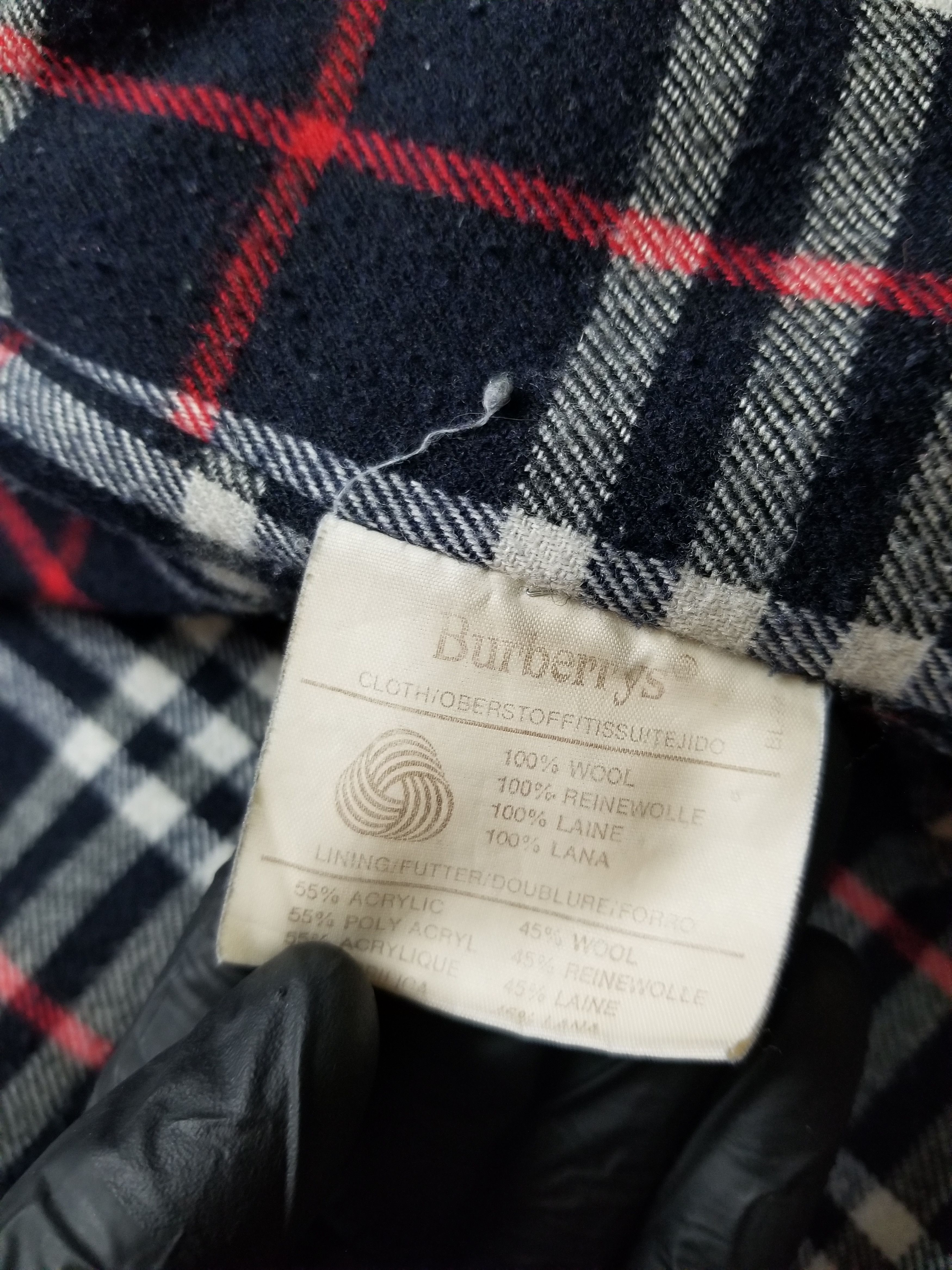 Burberry VTG Burberry Coat Jacket Wool Overcoat Size 34½ inch / 44 Size US S / EU 44-46 / 1 - 20 Thumbnail