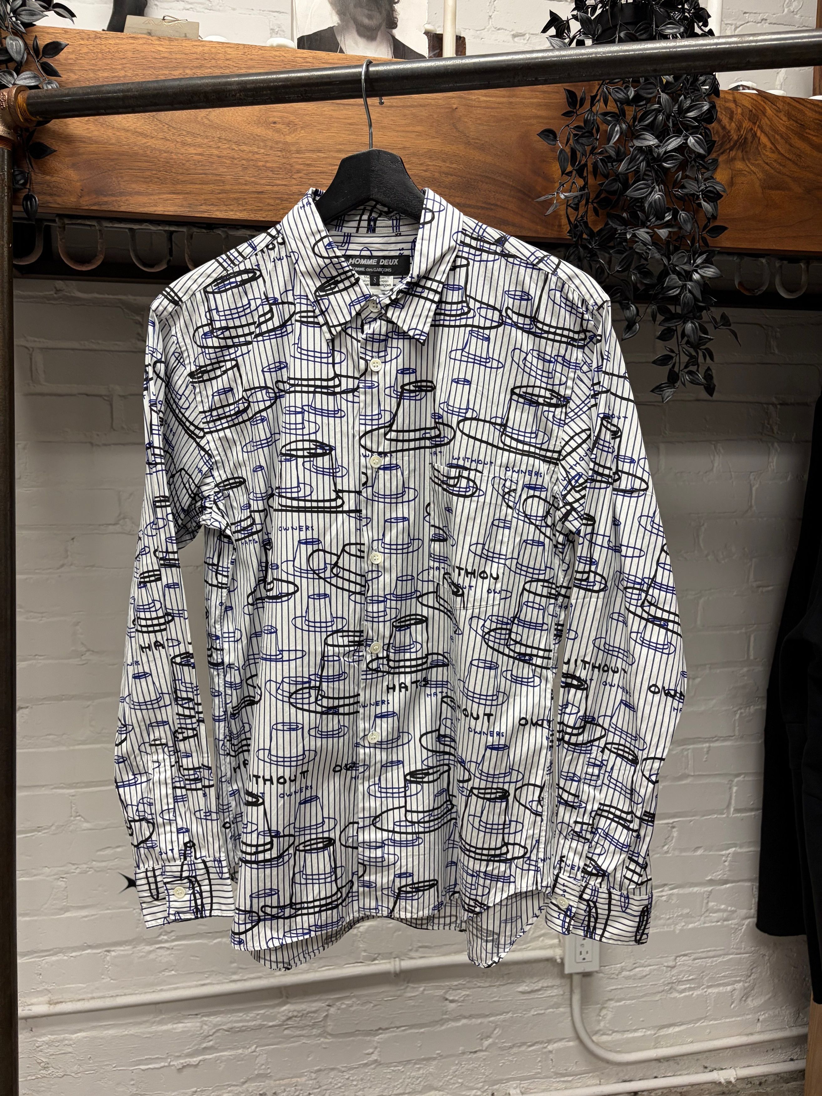 Comme des Garcons 2021 Comme Des Garçons Homme Deux ‘Hats Without Owners’ Pinstripe Shirt Size US S / EU 44-46 / 1 - 1 Thumbnail