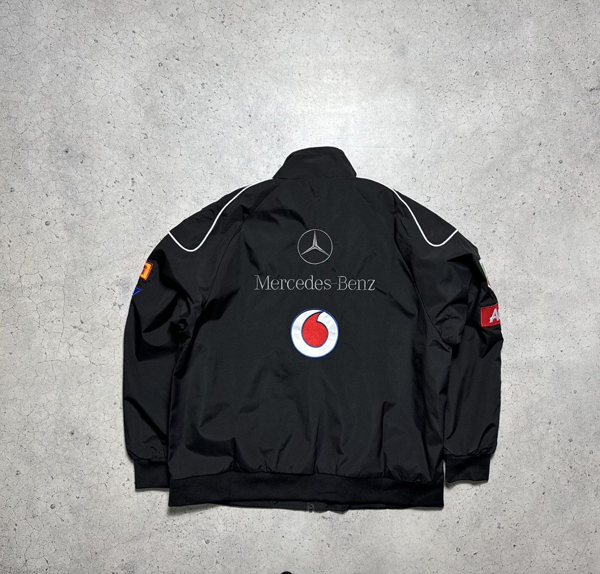 Mercedes-Benz Mercedes Benz Vodafone Santander Racing Bomber Jacket Size US XL / EU 56 / 4 - 10 Thumbnail