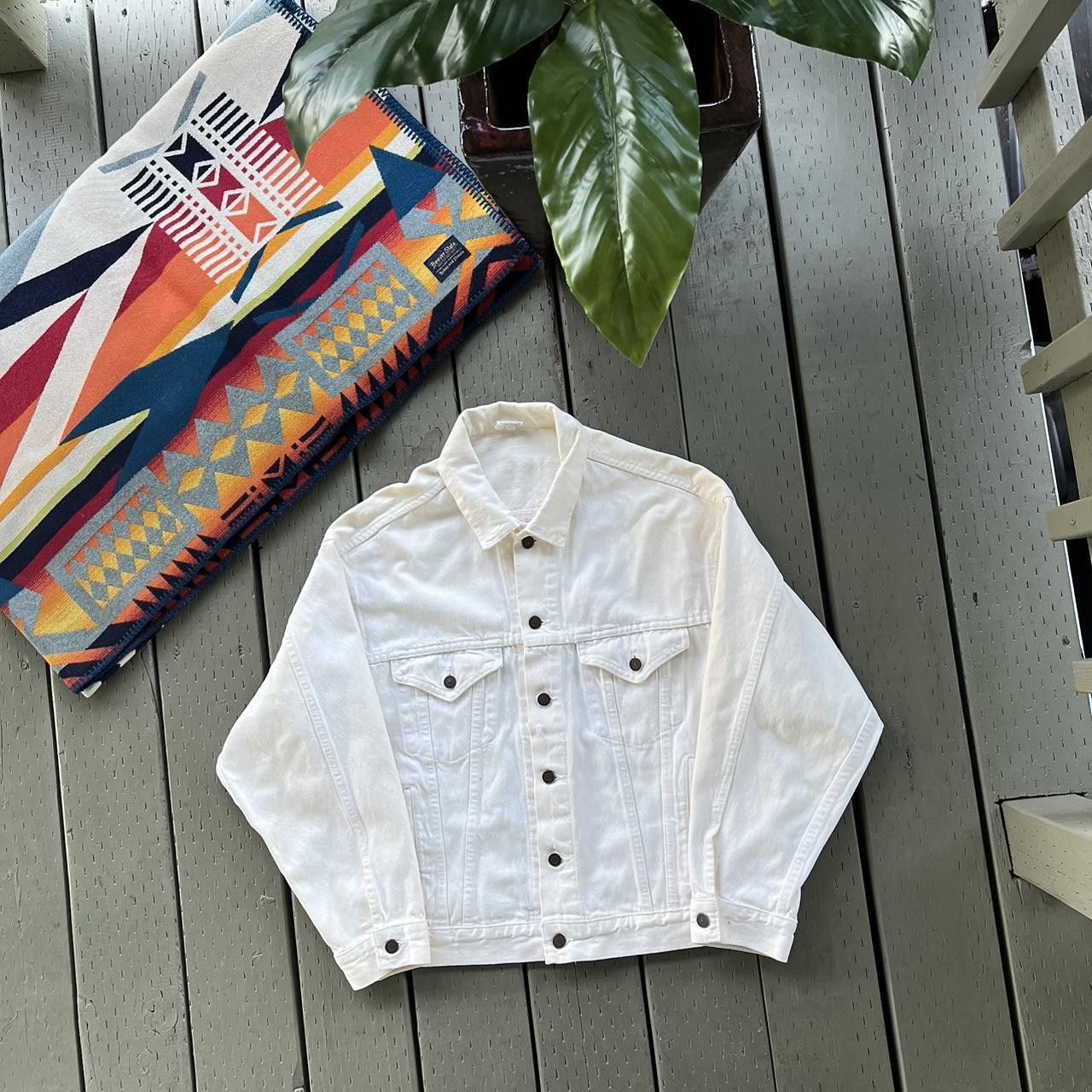 Vintage Vintage 90s Fox Sunday Comics on Fox White Denim Jacket Size US L / EU 52-54 / 3 - 4 Thumbnail