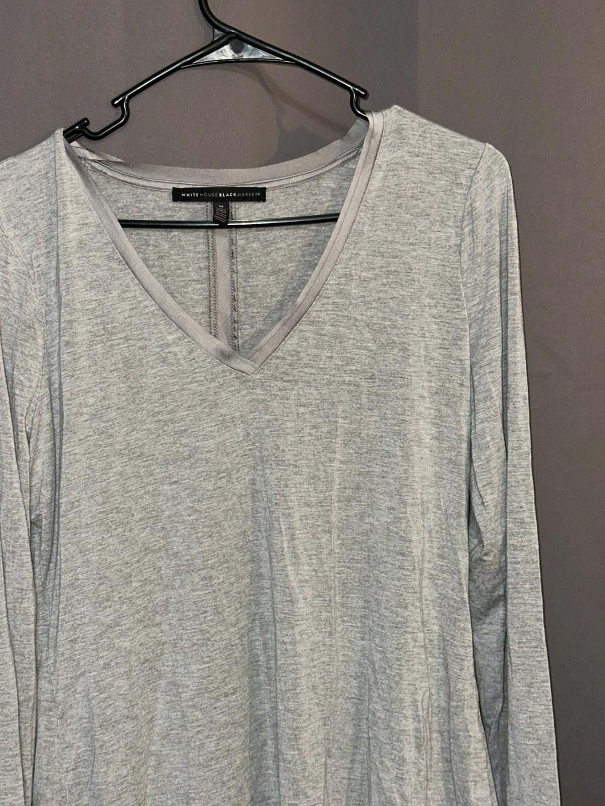 Designer WHBM Heather Gray Knit Top M | Soft & Sleek Size M / US 6-8 / IT 42-44 - 2 Thumbnail