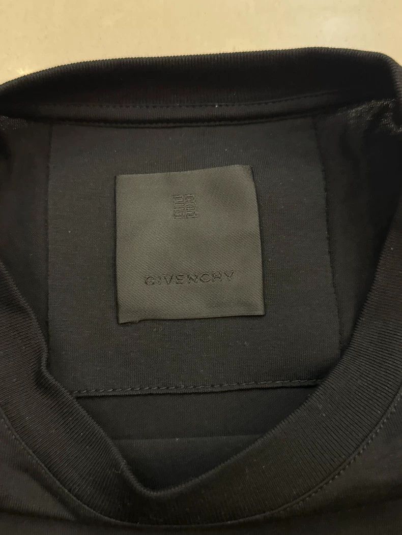 Givenchy Givenchy Embroidered Logo Short Sleeve 2506-Nextarrow Size US L / EU 52-54 / 3 - 5 Thumbnail