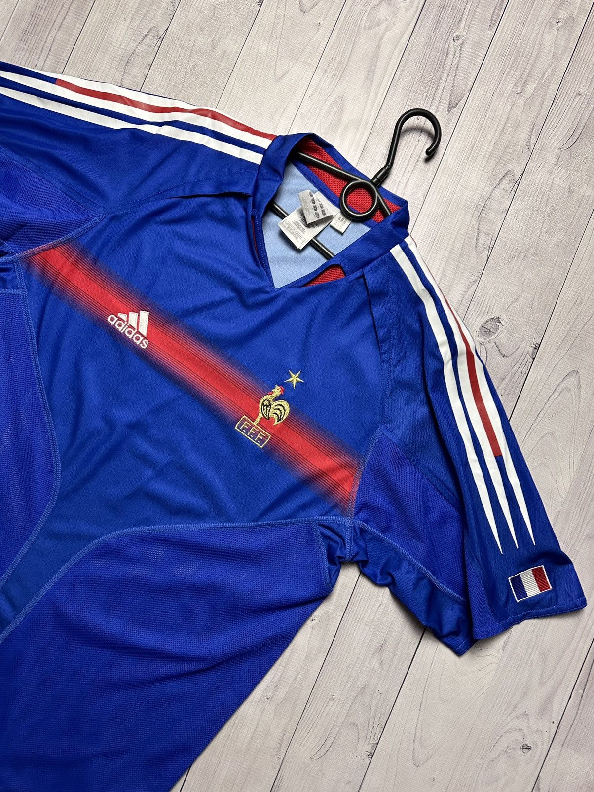 Adidas × Vintage Vintage adidas France soccer jersey size M Size US M / EU 48-50 / 2 - 3 Thumbnail