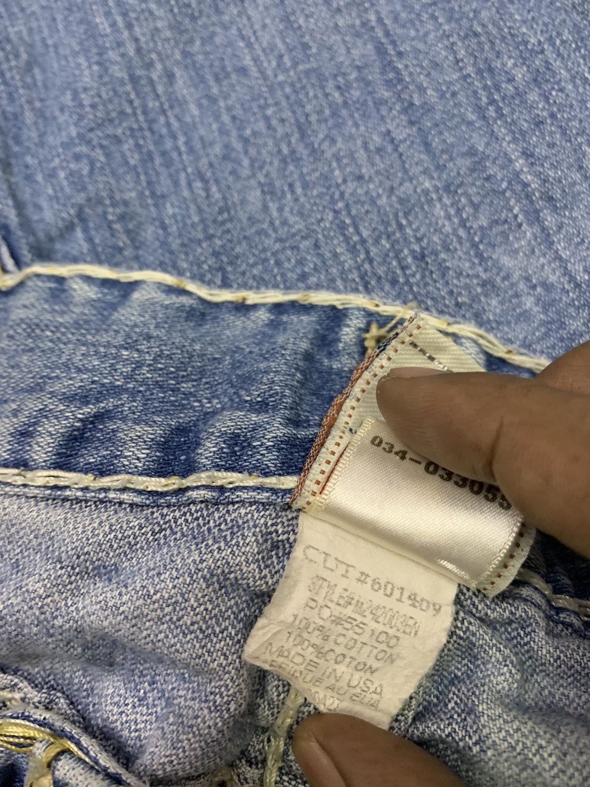 True Religion True Religion Ripped Denim Size US 33 - 11 Thumbnail