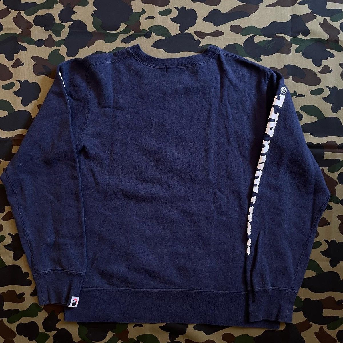 Bape BAPE PIRATE STORE CROSSBONES CREWNECK Size US L / EU 52-54 / 3 - 3 Thumbnail