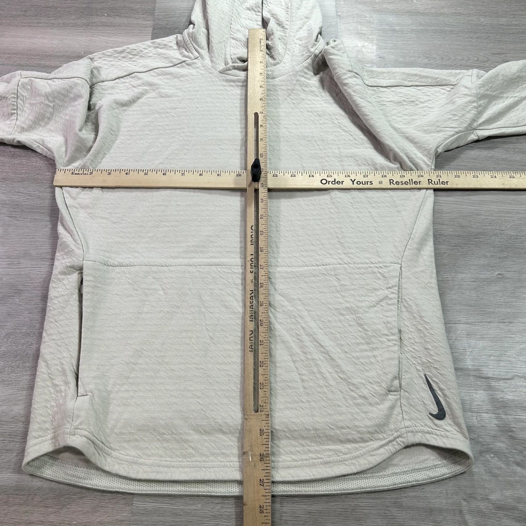Nike Nike Yoga Dri-FIT Hoodie Shirt Mens Small Gray Lightweight Pullover CZ2219-072 Size US S / EU 44-46 / 1 - 6 Thumbnail