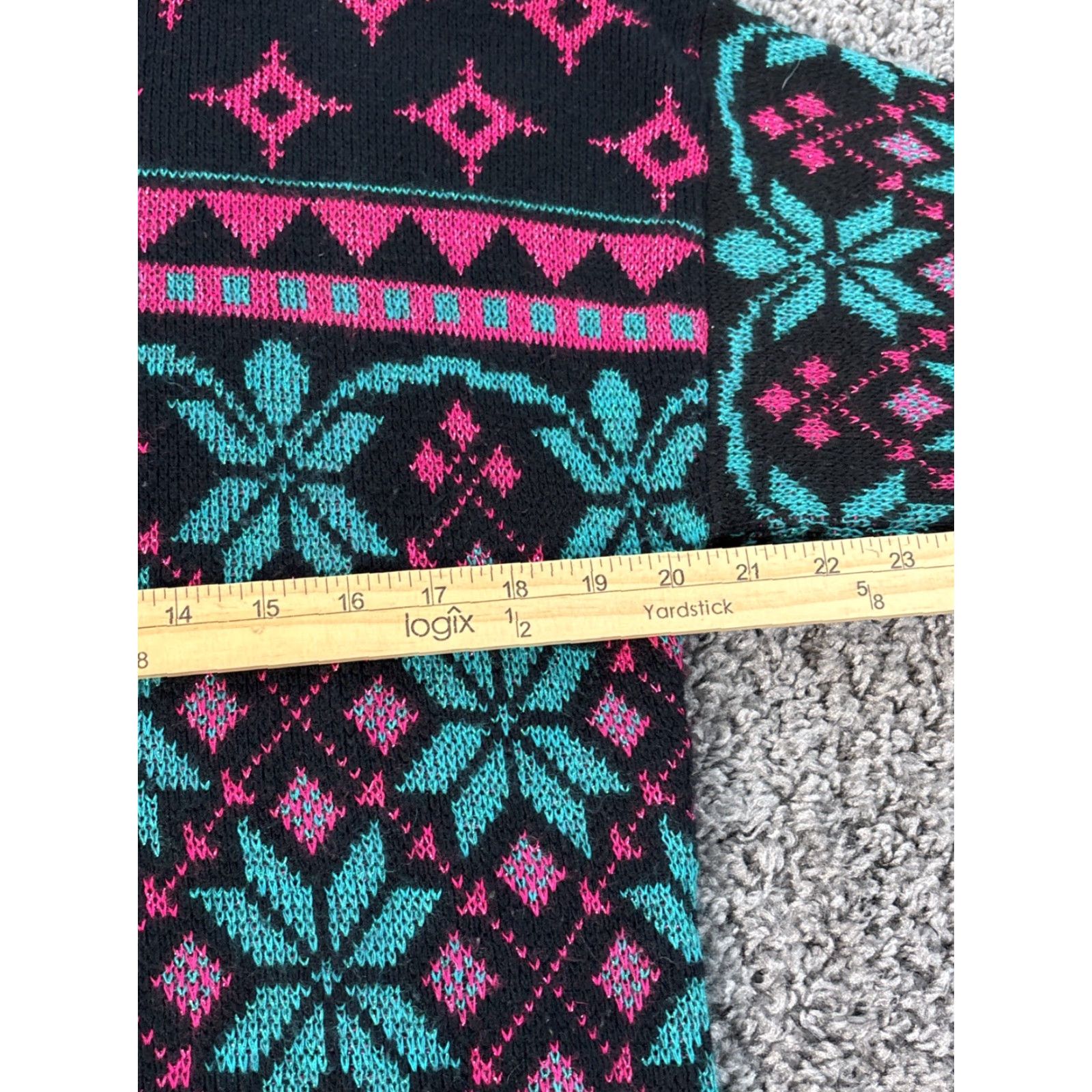 Vintage VINTAGE Rose Sweater Womens M Chunky-Knit Floral Fair Isle Sparkle Party Crew Neck Pullover Acrylic Pink Modern Womens Rose Resort Style Size M / US 6-8 / IT 42-44 - 3 Thumbnail