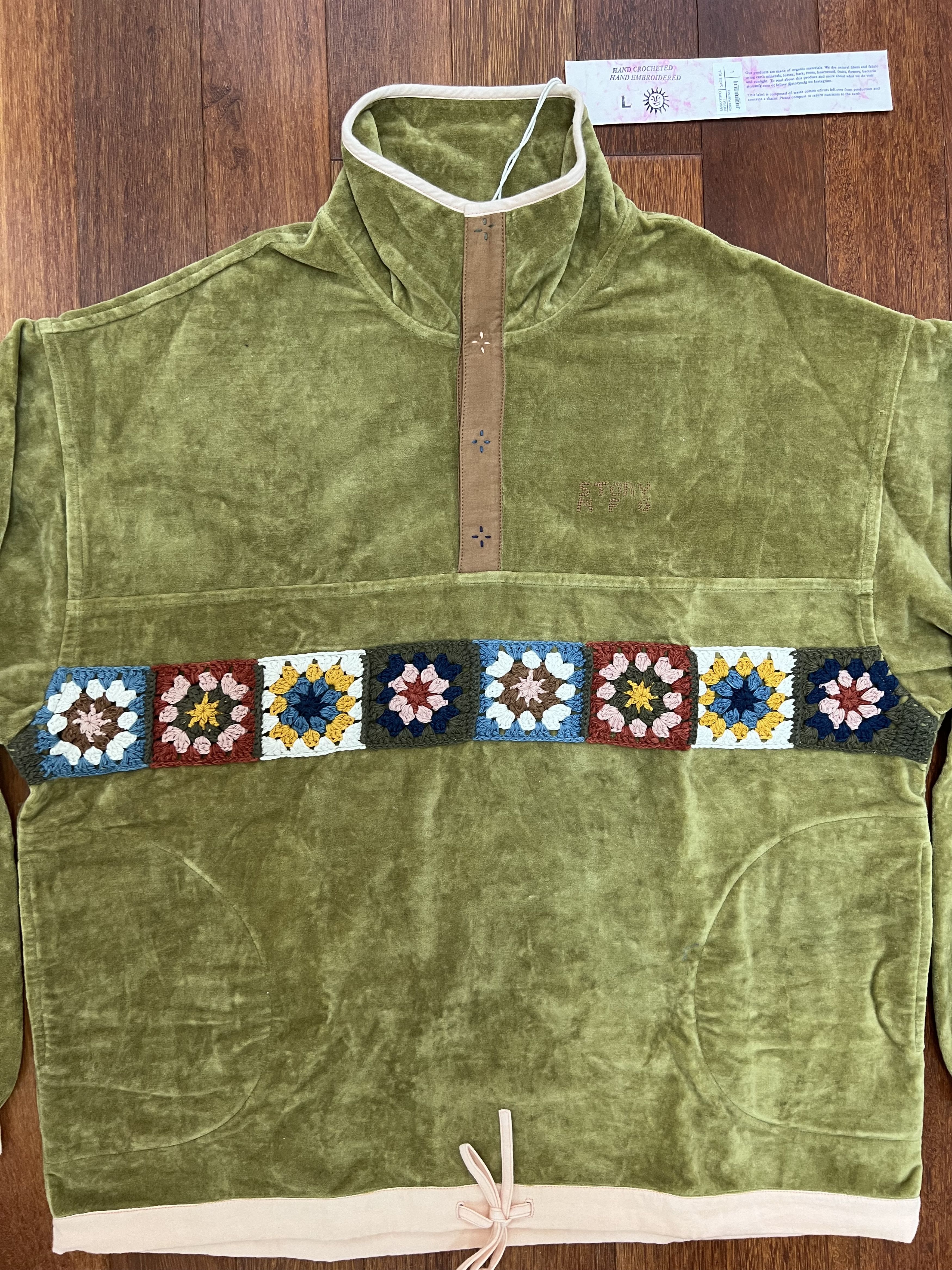 Story Mfg. 💚 Story Mfg Store Exclusive Sage Tea Velvet Polite Pullover Size US L / EU 52-54 / 3 - 5 Thumbnail