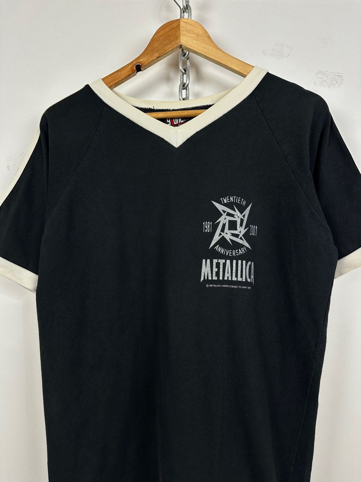 Band Tees Vintage Metallica 20th Anniversary 1981-2001 Giant T-Shirt Size US L / EU 52-54 / 3 - 3 Thumbnail