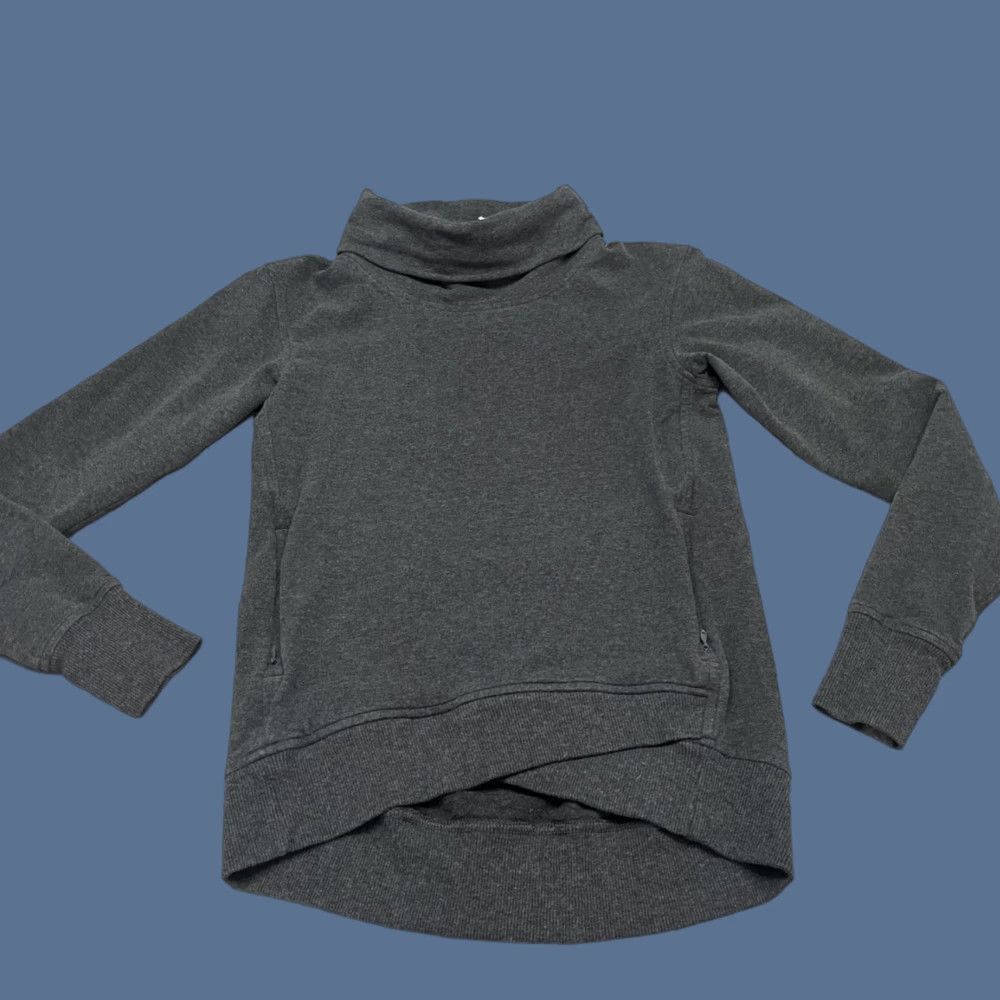Lululemon Lululemon Sweatshirt Women 2 Gray Cowl Neck Cross Over Hem Pockets Pullover Activewear Slim Front Woman Size XS / US 0-2 / IT 36-38 - 1 Thumbnail