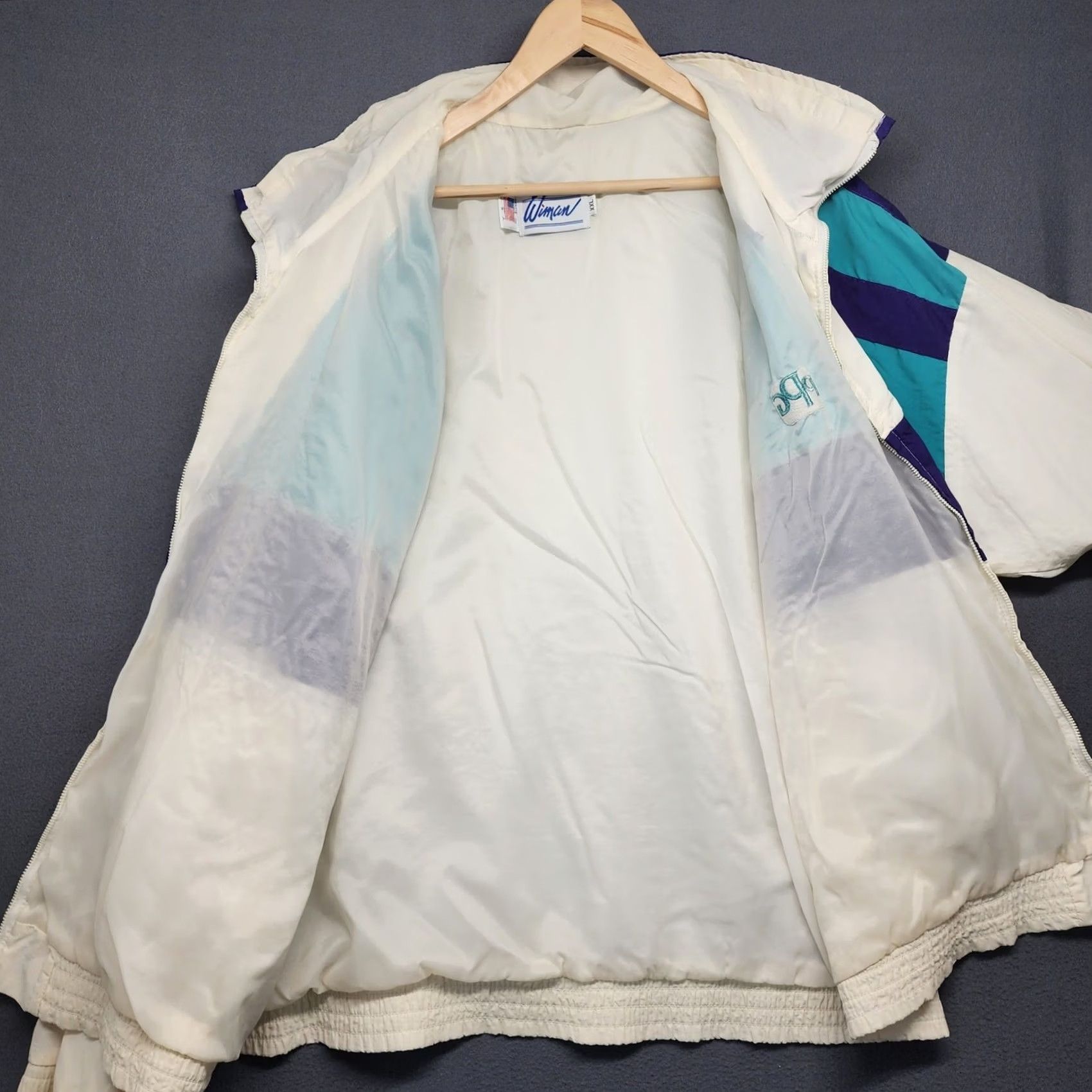 Vintage VINTAGE Wigman Windbreaker Jacket XXL White Turquoise Nylon PPG Made in USA 80s Mens Zip Windbreaker Jacket 2XL White Turquoise Mens Size US XXL / EU 58 / 5 - 3 Thumbnail