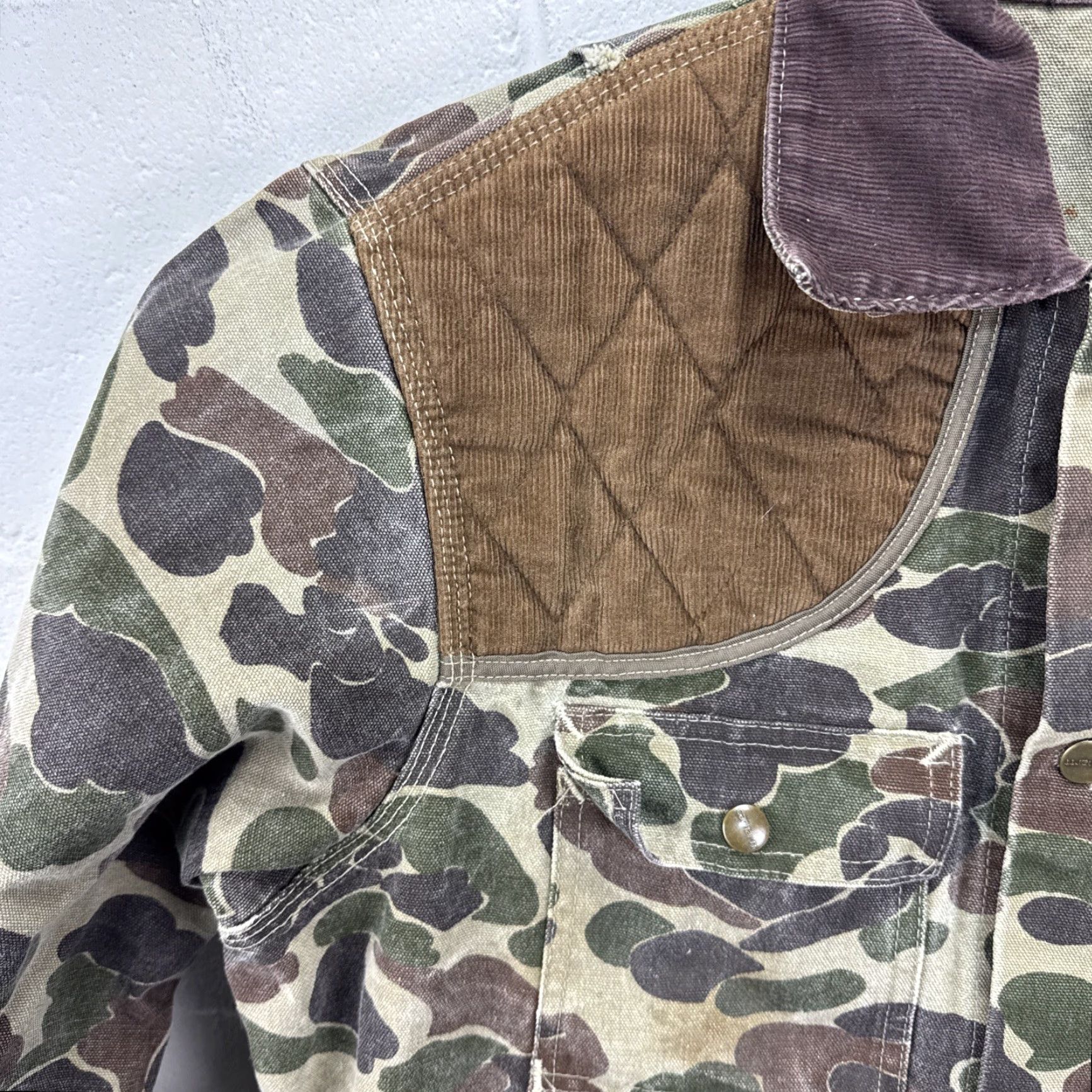 Carhartt VINTAGE Carhartt Camouflage Hunting Coat Jacket CU253 Large Men Jacket Camouflage 80s Hunting USA Size US L / EU 52-54 / 3 - 5 Thumbnail