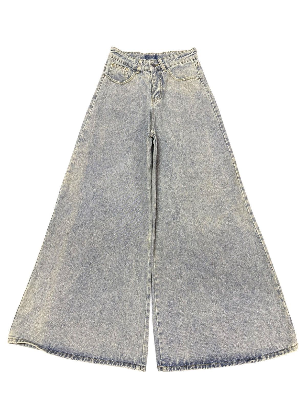 Japanese Brand Vtg Japanese Brand Baggy Blue Washed Jeans Size 30" / US 8 / IT 44 - 1 Thumbnail