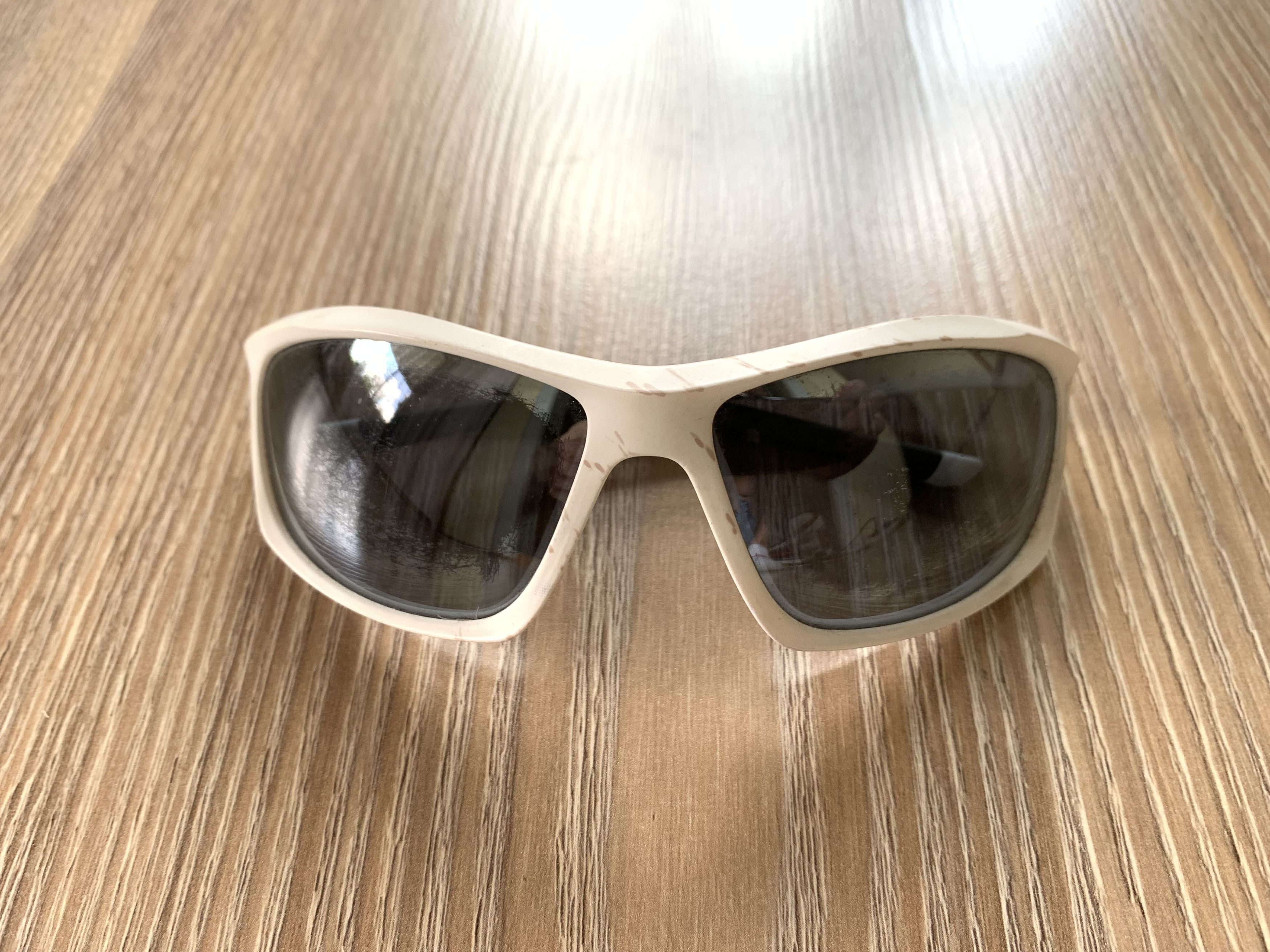 Designer Invu White Polarized Sunglasses Size ONE SIZE - 3 Thumbnail
